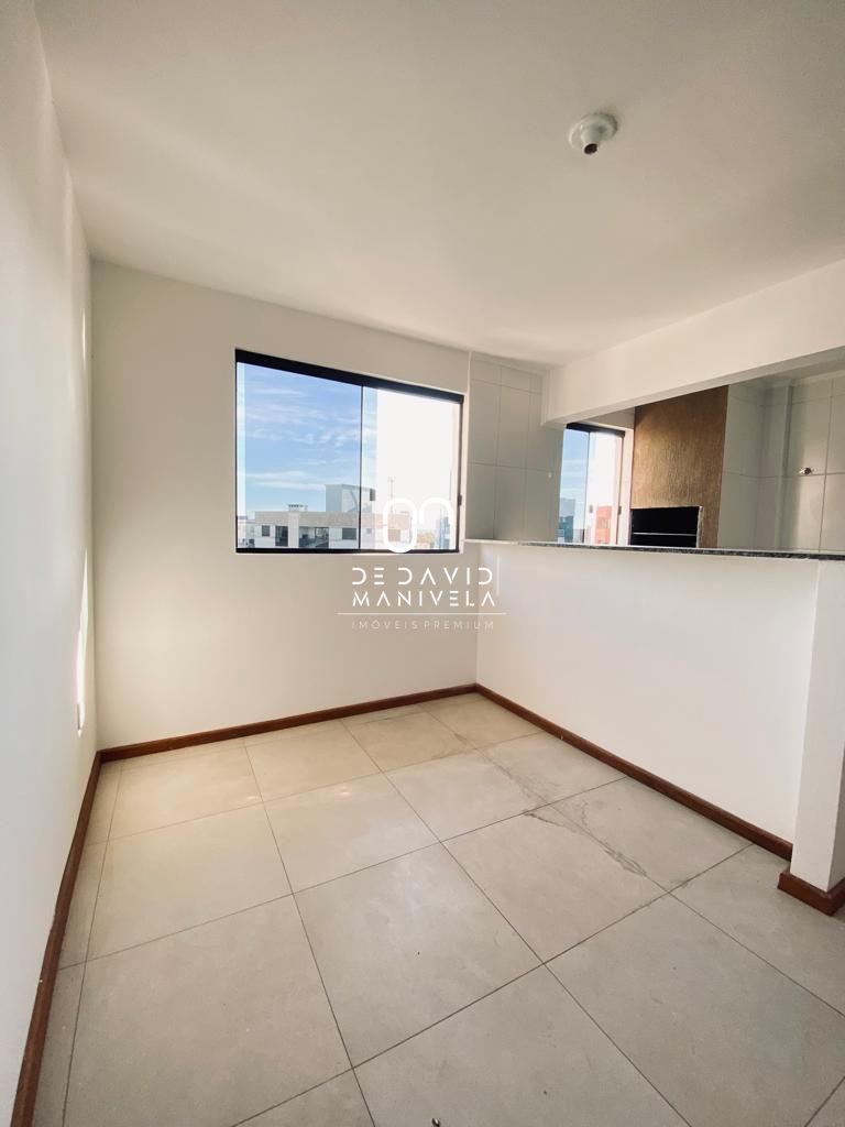 Apartamento 01 dormitório com sacada. Churrasqueira e área d