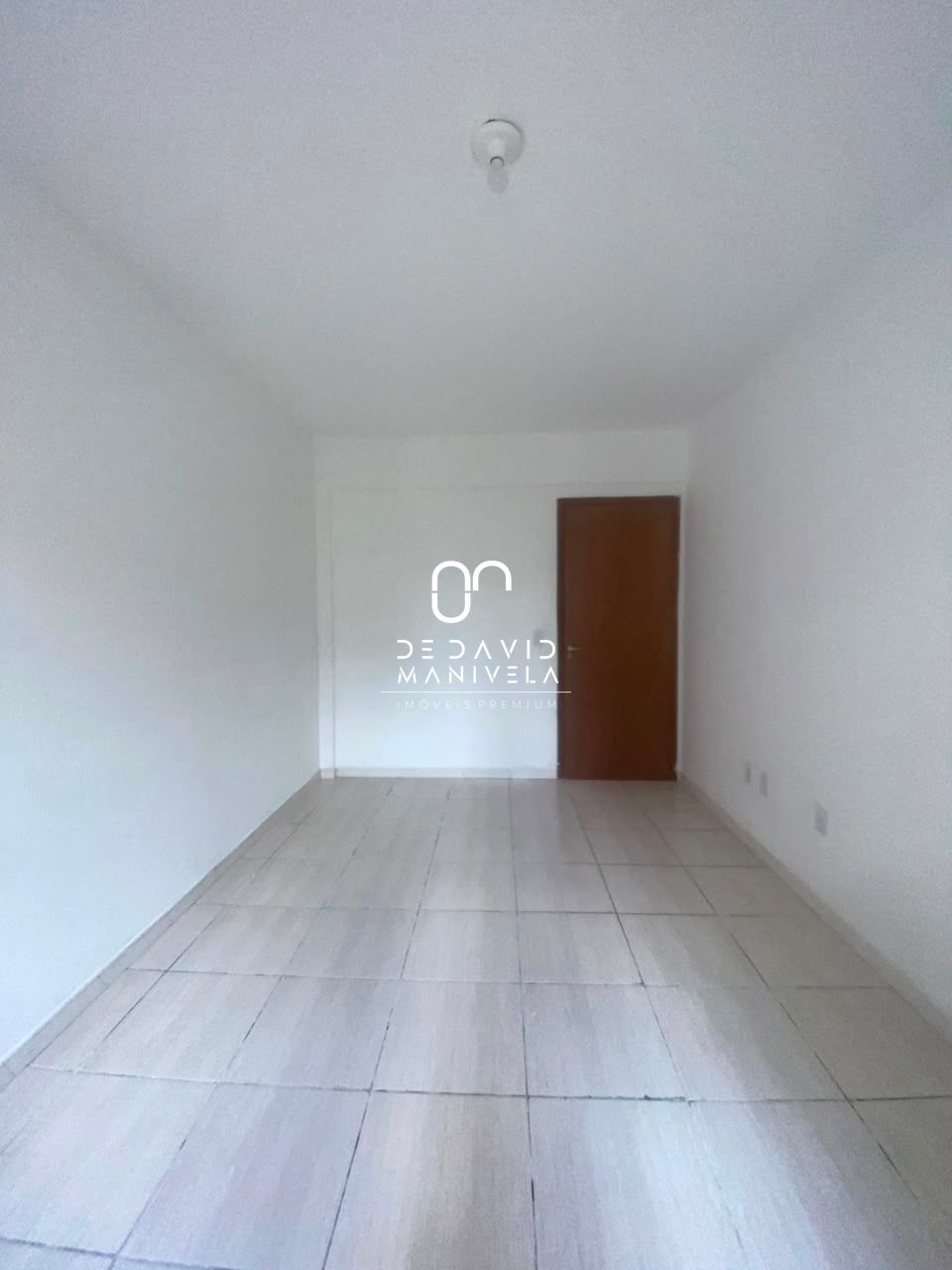 Apartamento com 1 dormitório, e 1 vaga de garagem
