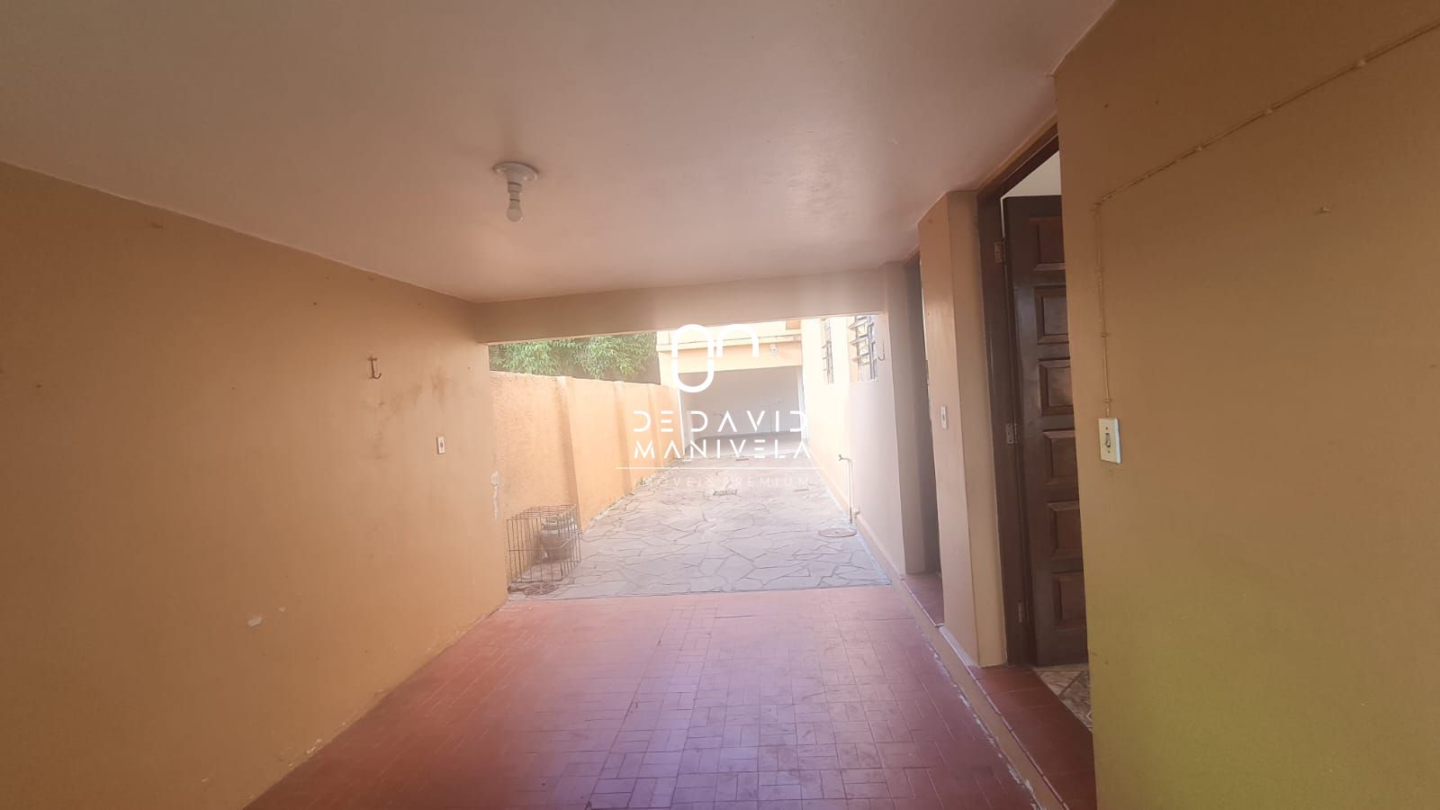 Casa com 3 Dormitórios para alugar, 170 m² por R$ 2.900,00 Casa com 3 Dormitórios para alugar, 170 m² por R$ 2.900,00