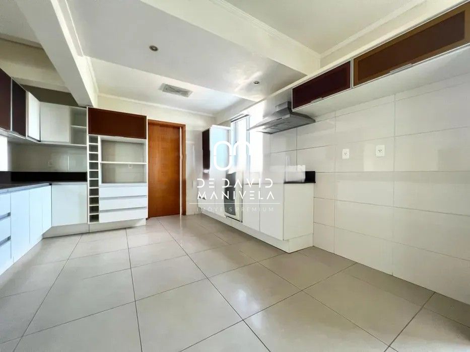 Apartamento com 4 Dormitórios para alugar, 353 m² por R$ 7.500,00 Apartamento com 4 Dormitórios para alugar, 353 m² por R$ 7.500,00