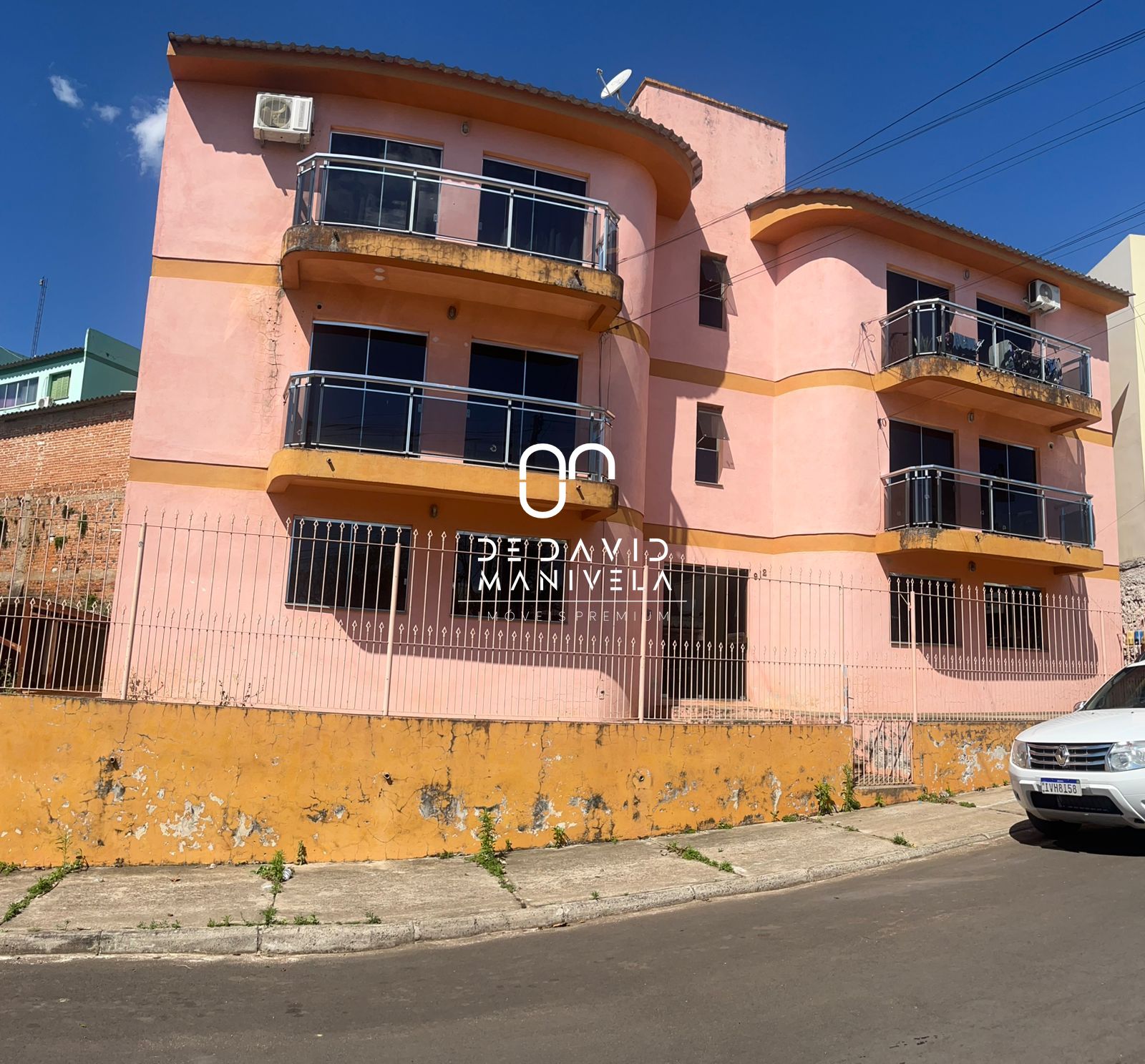 Apartamento para alugar  no Centro - Cacequi, RS. Imóveis