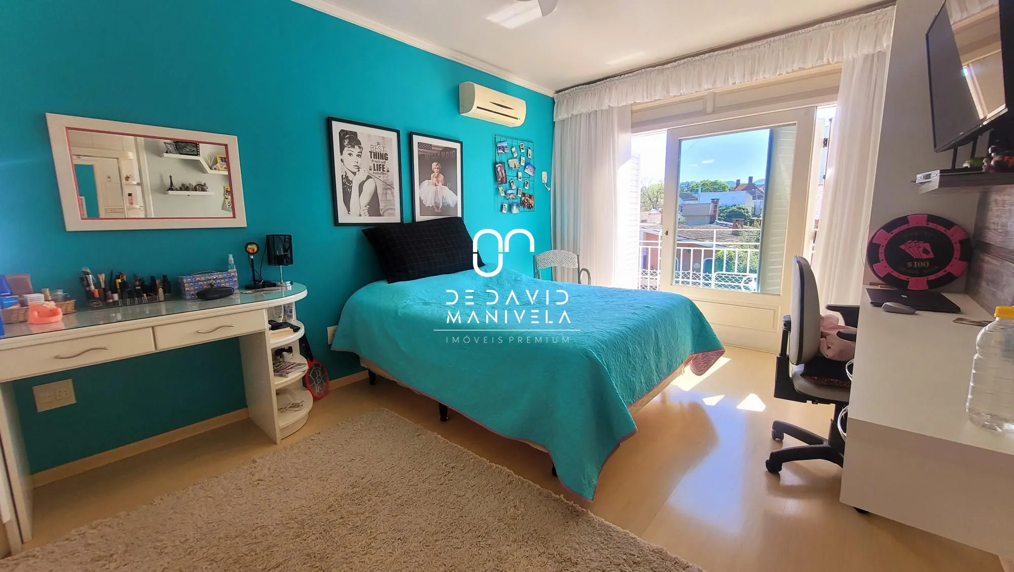 CASA ESPETACULAR BAIRRO NOBRE 4 DORMITÓRIOS 2 SUITES