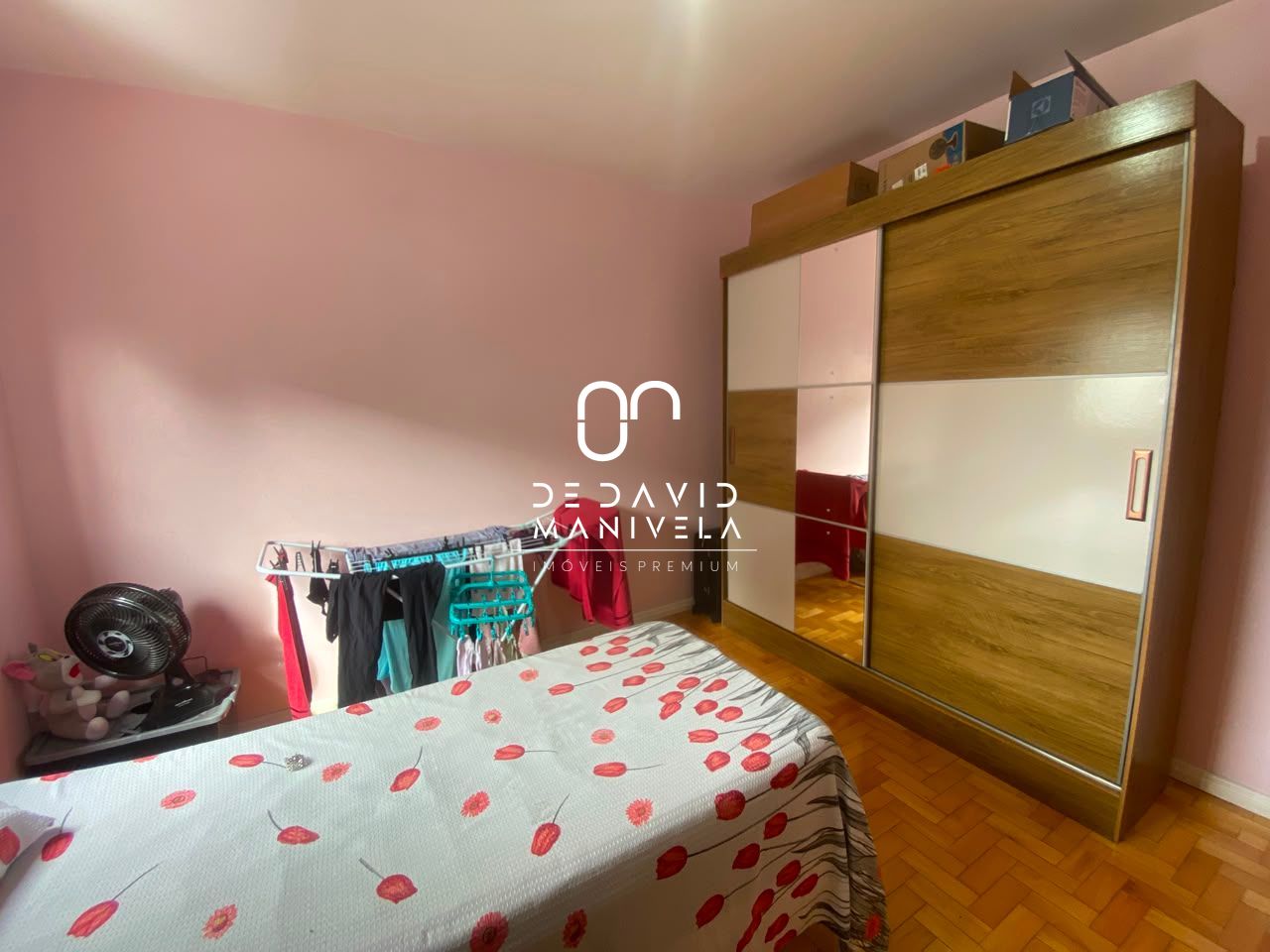 Apartamento com 4 dormitórios no bairro centro