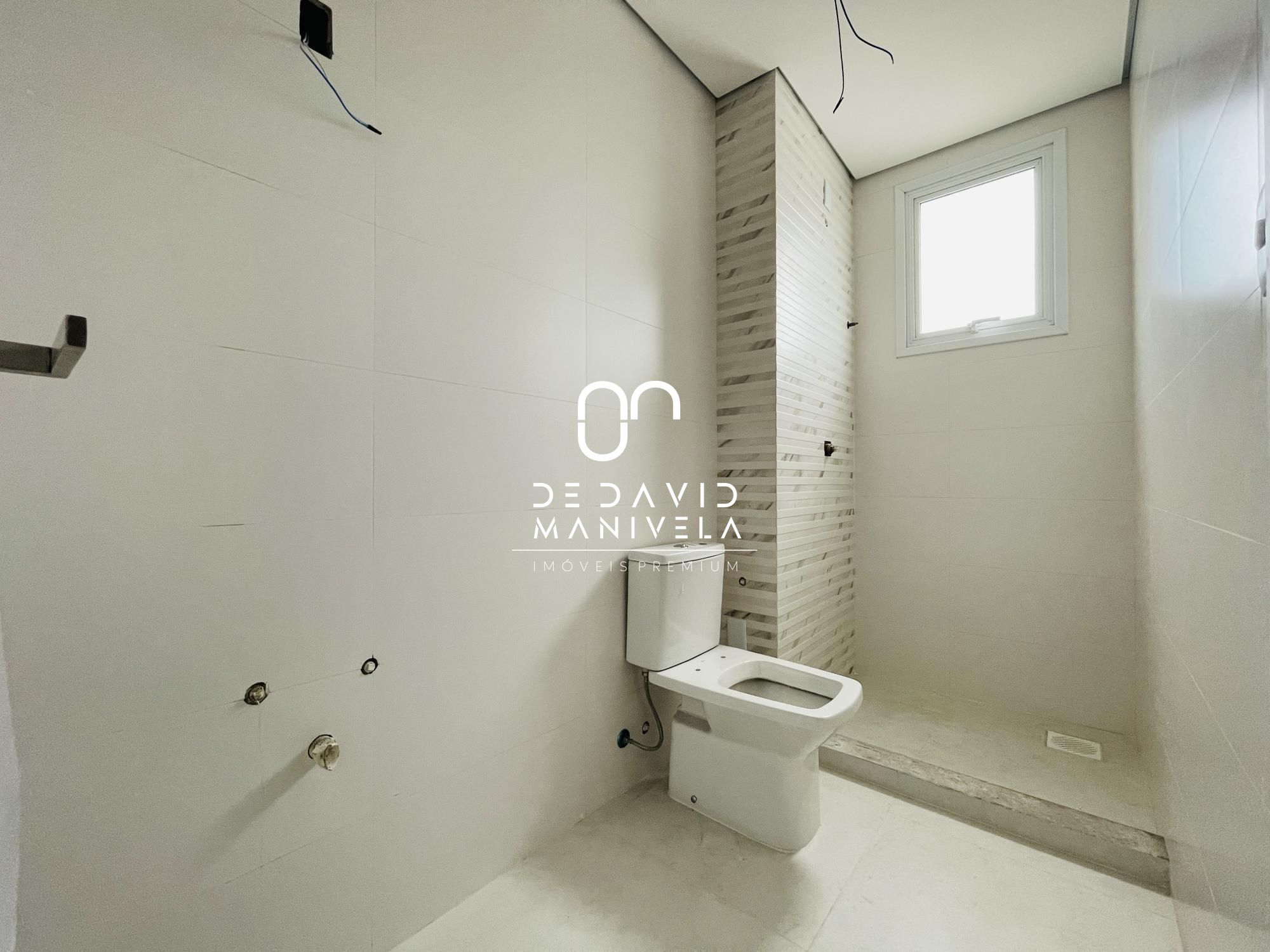 Apartamento 03 dormitórios com suíte, próximo ao centro.