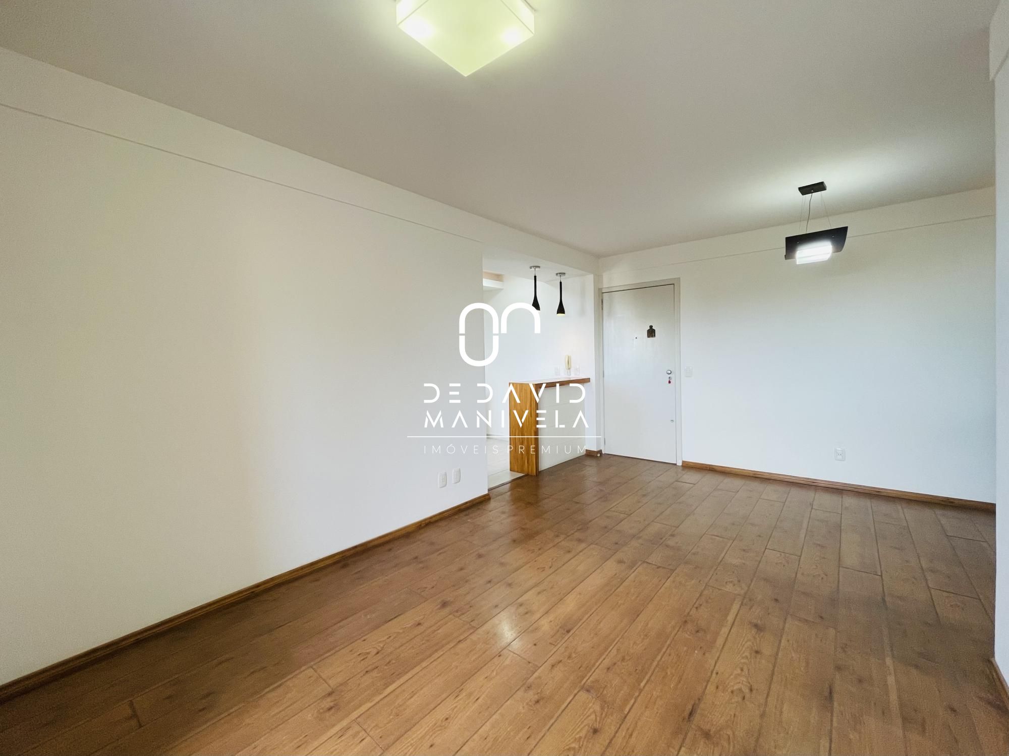 Apartamento à venda semimobiliado, condomínio com piscina