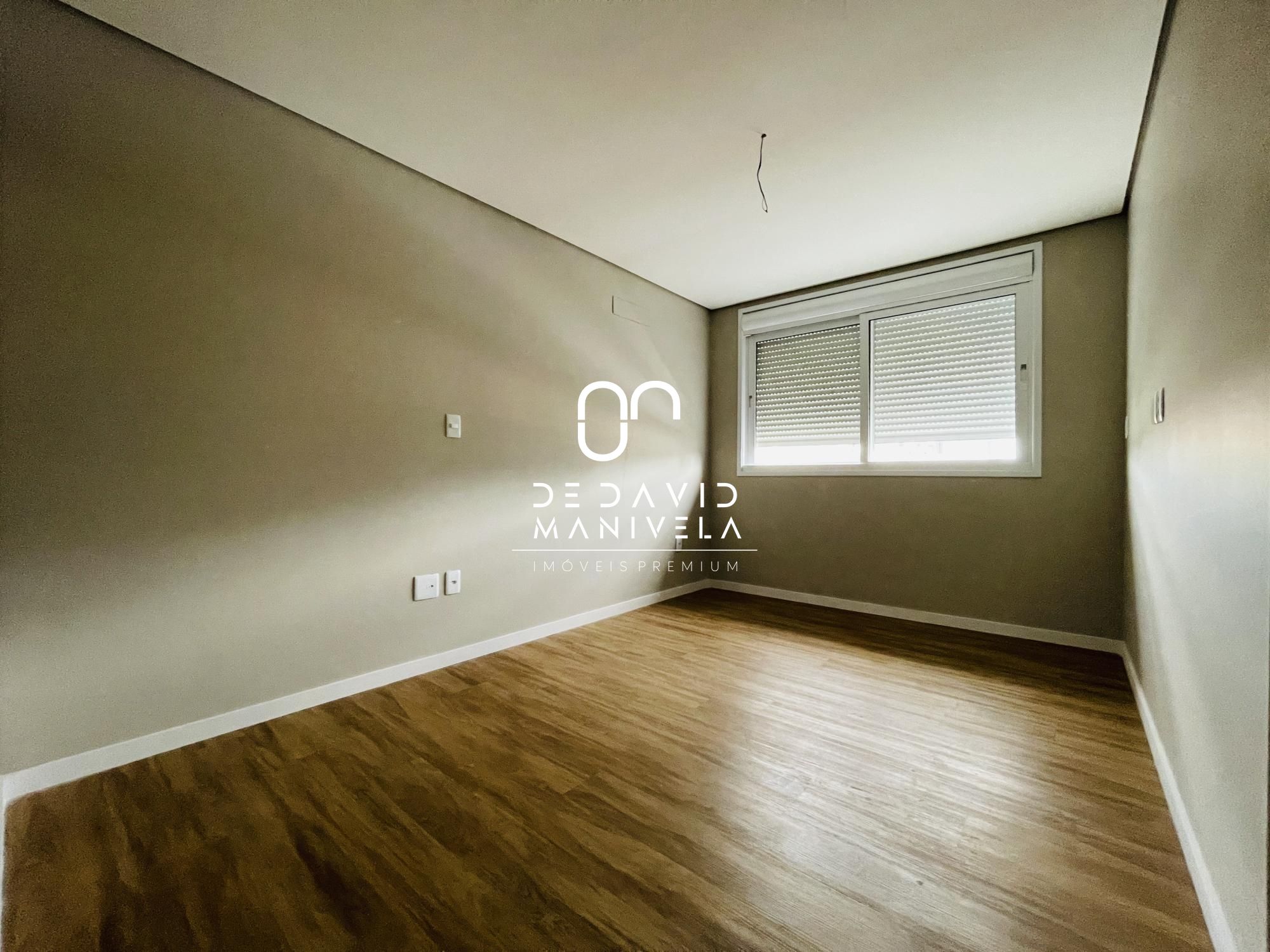 Apartamento 03 dormitórios com suíte, próximo ao centro.