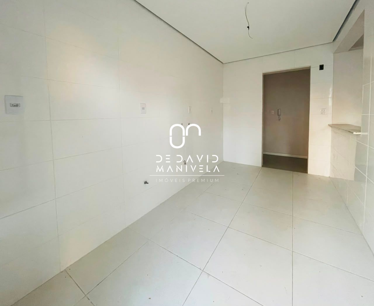 Apartamento 02 dormitórios, com dois terraços, bairro nª srª