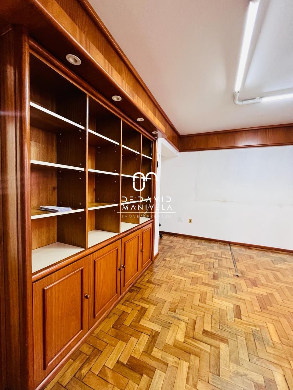 Sala comercial no coração de santa maria