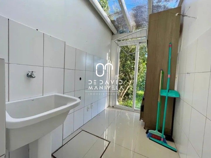 Linda casa de condomínio para locação em são josé, santa mar
