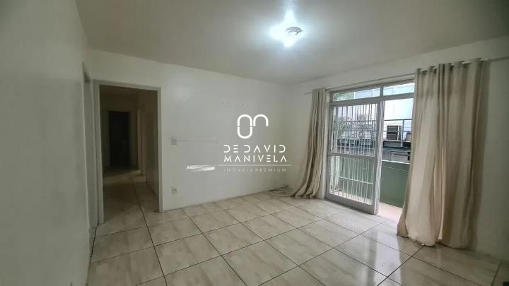 Apartamento no bairro Centro Com 2 dormitórios e 1 vaga de garagem