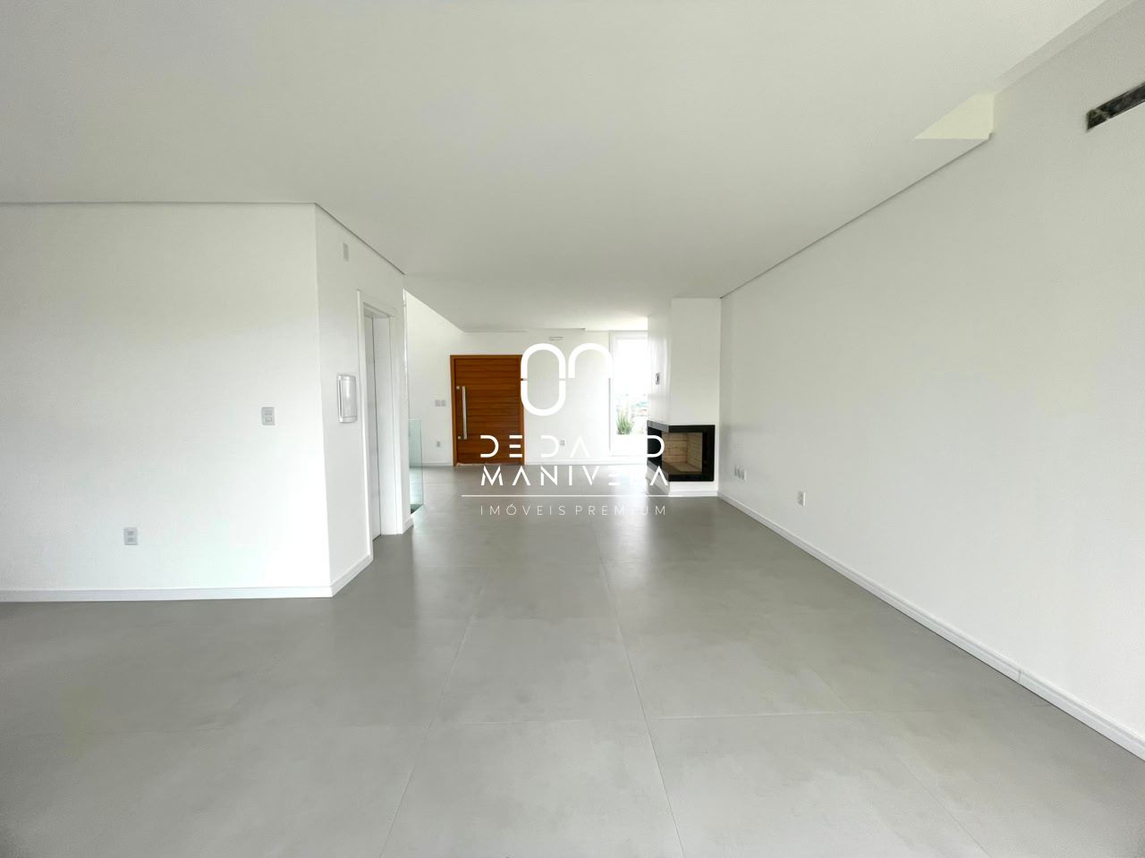 Casa para venda e locação no condomínio real park