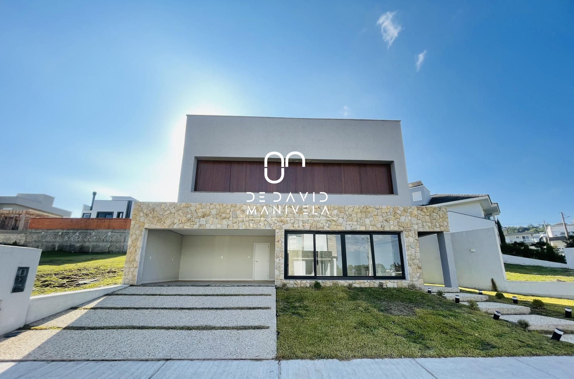 Casa a venda no Condomínio Real Park, 2 suítes