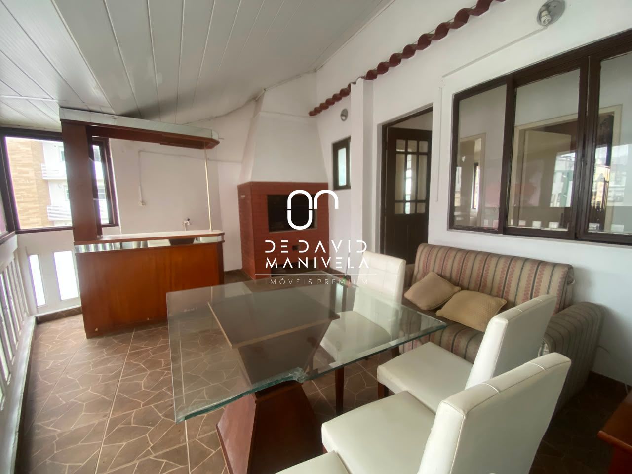 Apartamento com 3 dormitórios 1 vaga de garagem no bairro bo