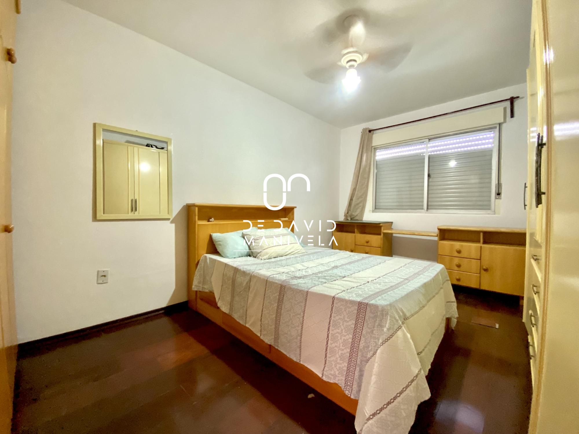 Apartamento com 3 Dormitórios para alugar, 168 m² por R$ 2.100,00 Apartamento com 3 Dormitórios para alugar, 168 m² por R$ 2.100,00