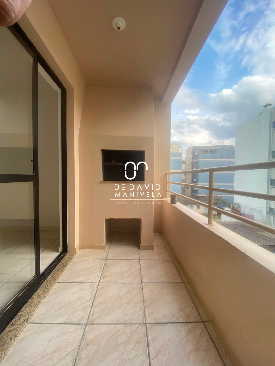 Apartamento com 1 dormitório, e 1 vaga de garagem