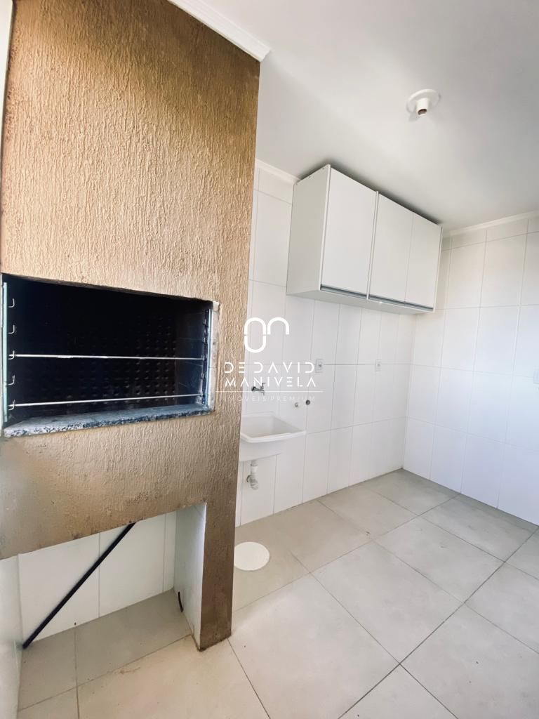 Apartamento 01 dormitório com sacada. Churrasqueira e área d