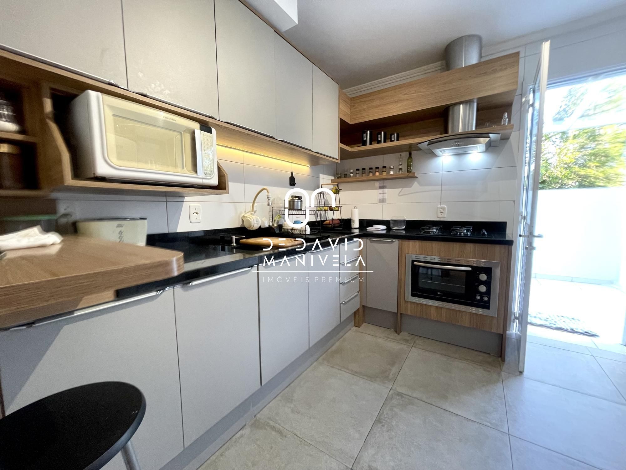 Apartamento com 2 Dormitórios à venda, 71 m² por R$ 359.000,00 Apartamento com 2 Dormitórios à venda, 71 m² por R$ 359.000,00