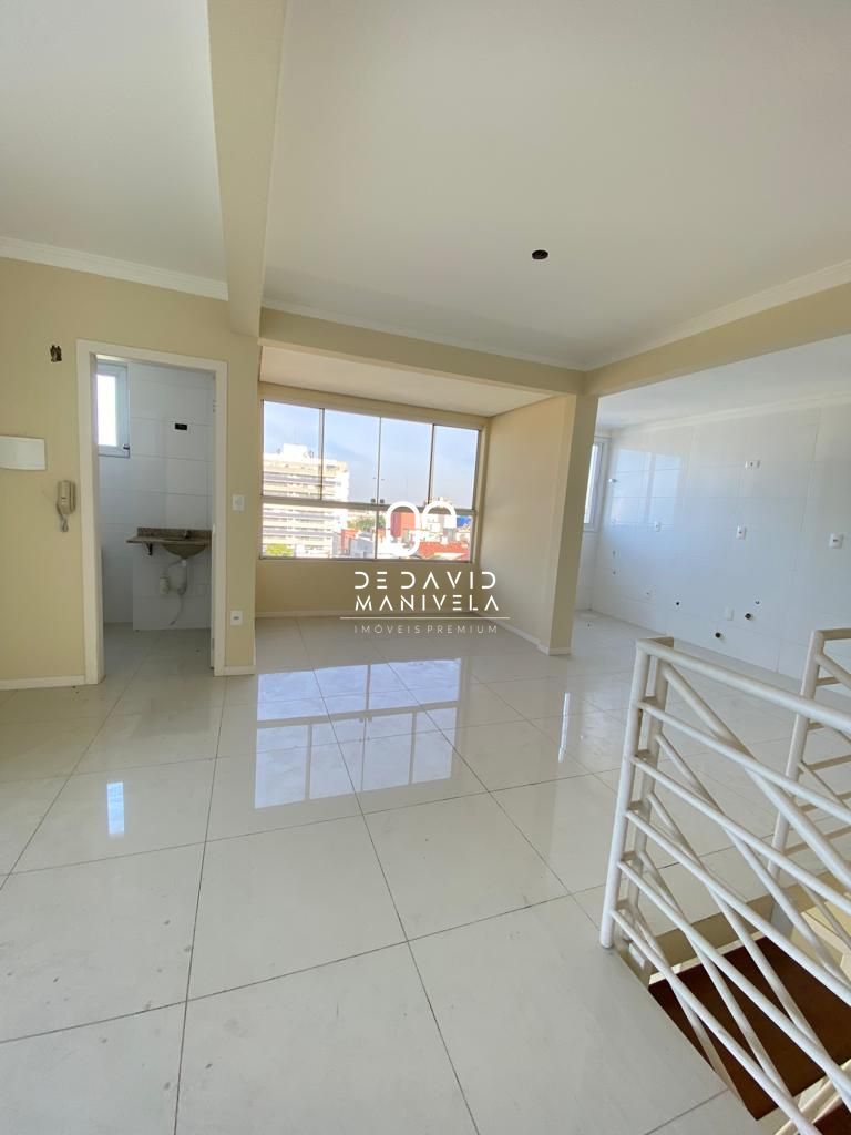 Cobertura duplex ótima localização, próxima a av. Presidente