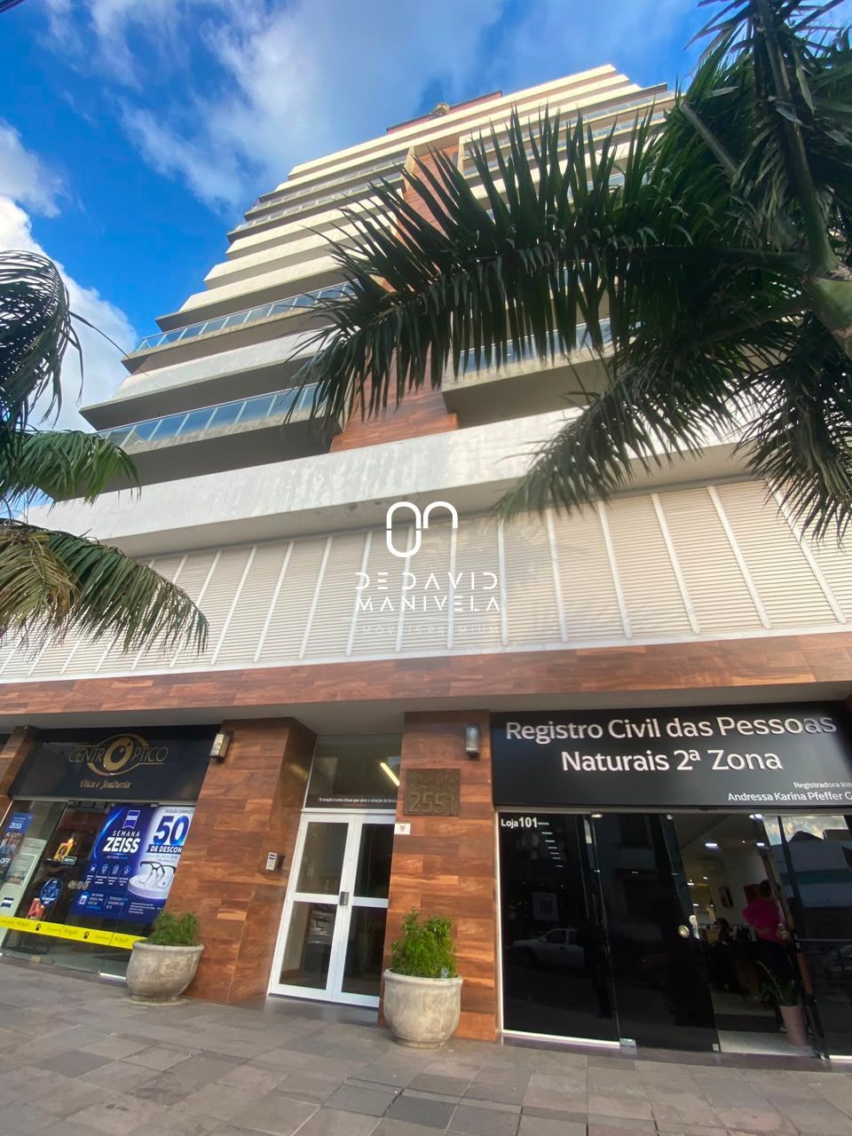 Apartamento mobiliado Com 2 dormitórios e  1 vaga de garagem