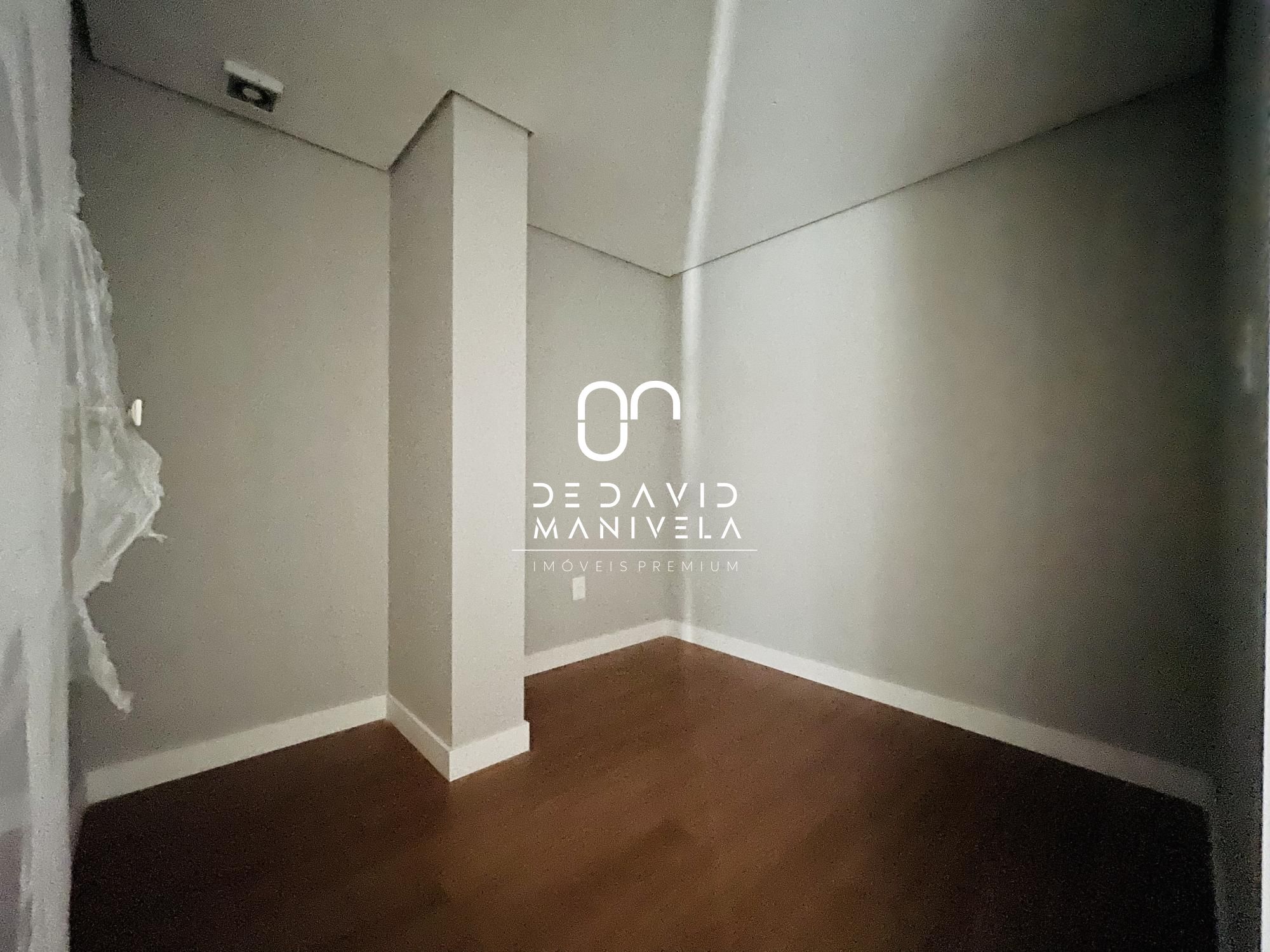 Apartamento 03 suítes e 02 vagas de garagem bairro medianeir