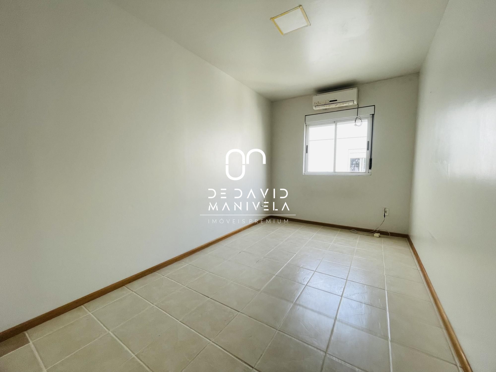 Apartamento com 2 Dormitórios à venda, 53 m² por R$ 210.000,00 Apartamento com 2 Dormitórios à venda, 53 m² por R$ 210.000,00