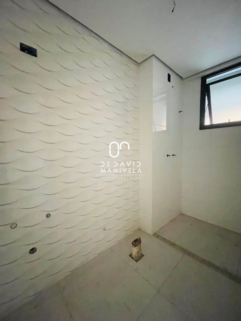 Apartamento 02 dormitórios, com dois terraços, bairro nª srª