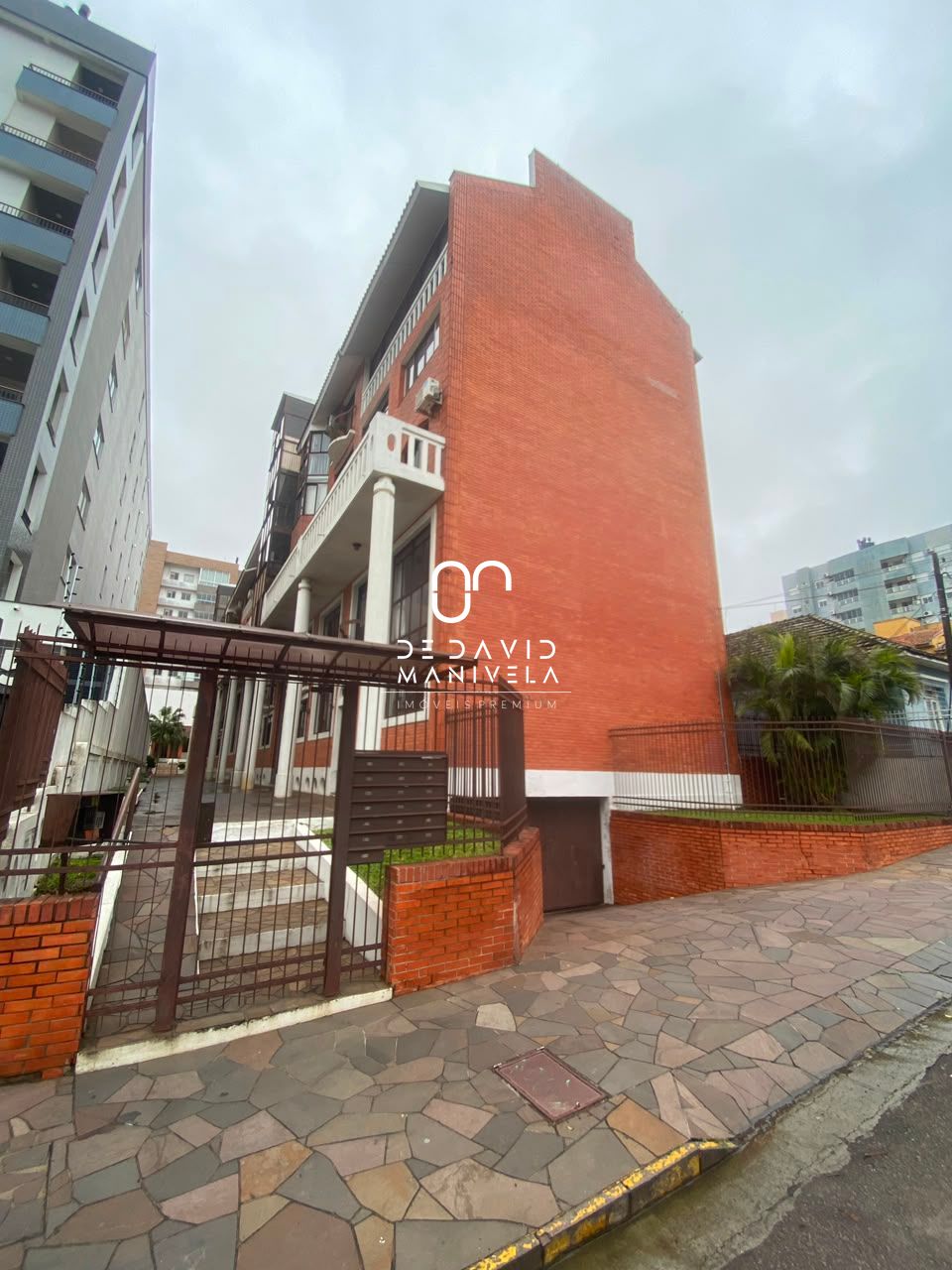 Apartamento com 3 dormitórios 1 vaga de garagem no bairro bo