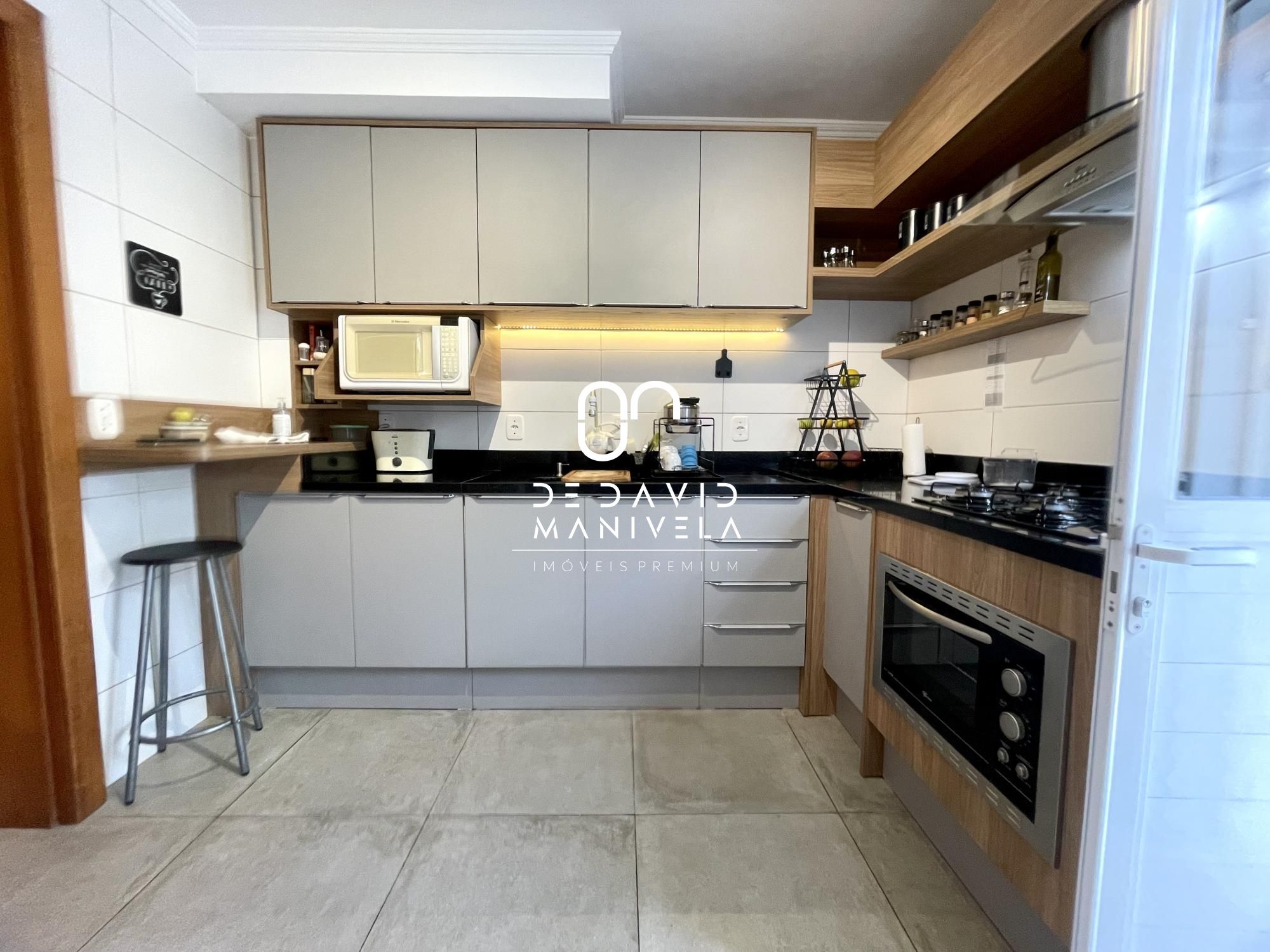 Apartamento com 2 Dormitórios à venda, 71 m² por R$ 359.000,00 Apartamento com 2 Dormitórios à venda, 71 m² por R$ 359.000,00