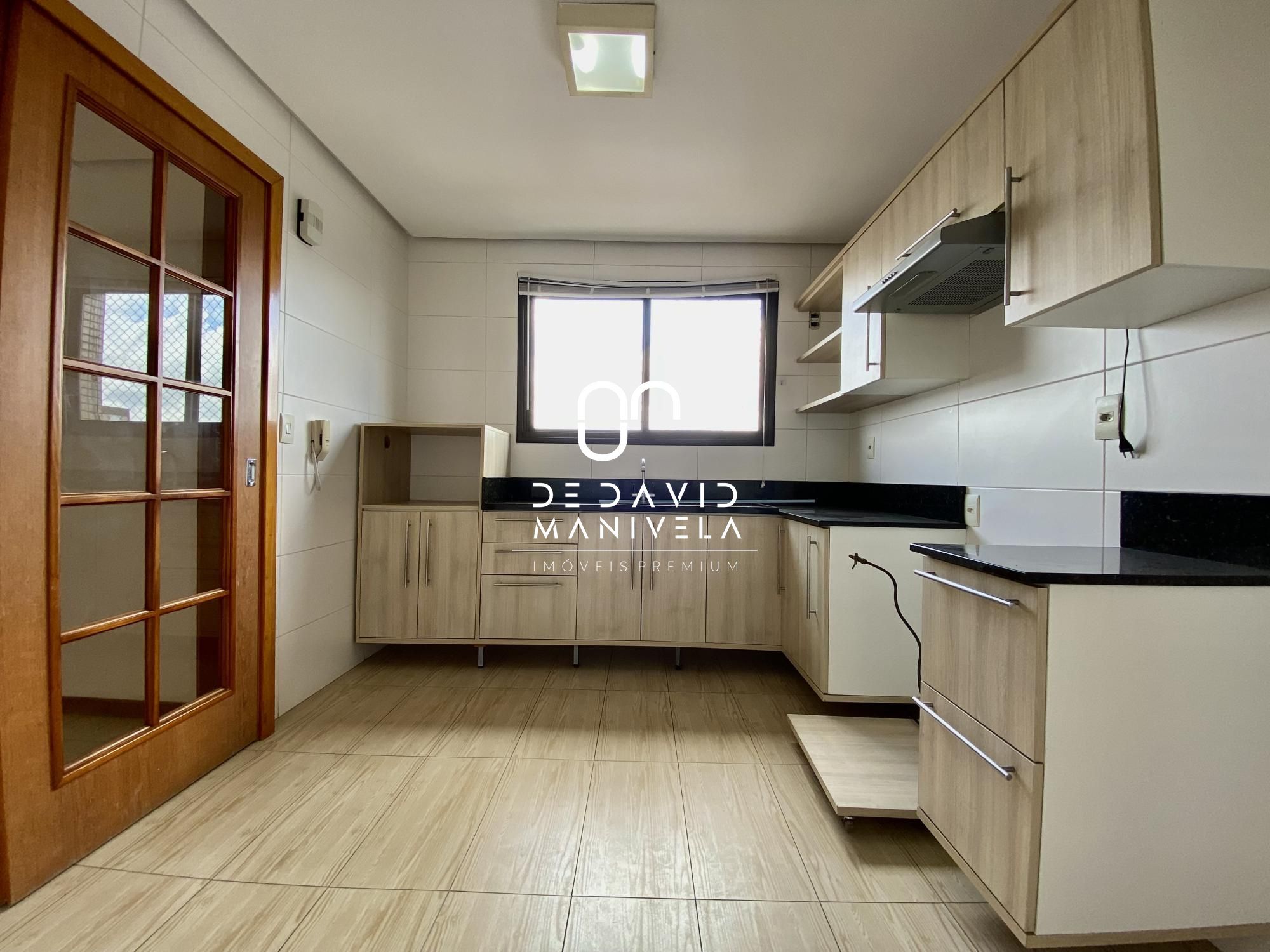 Apartamento com 3 Dormitórios para alugar, 155 m² por R$ 3.300,00 Apartamento com 3 Dormitórios para alugar, 155 m² por R$ 3.300,00