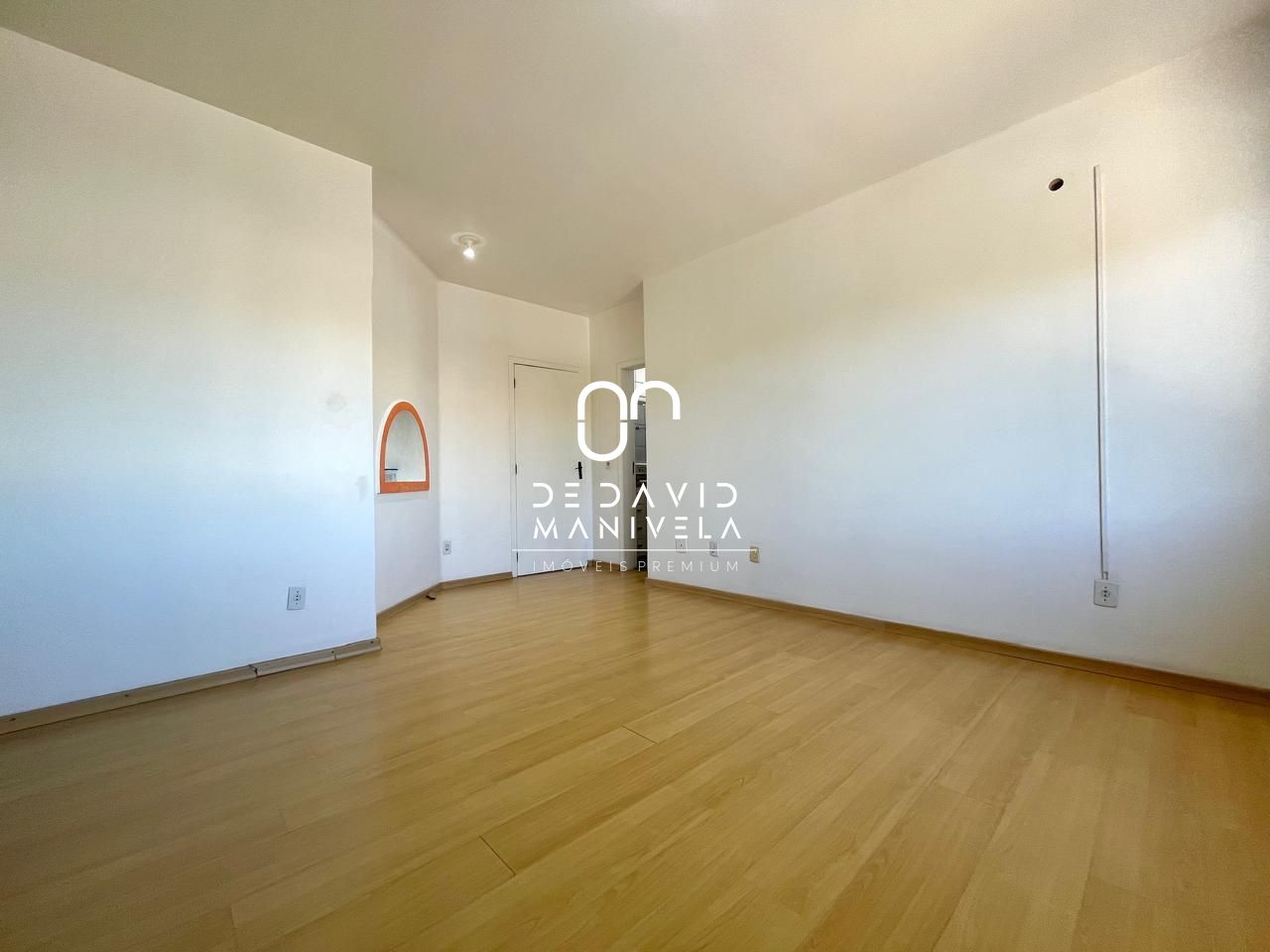 Casa com 3 Dormitórios para alugar, 160 m² por R$ 4.000,00 Casa com 3 Dormitórios para alugar, 160 m² por R$ 4.000,00