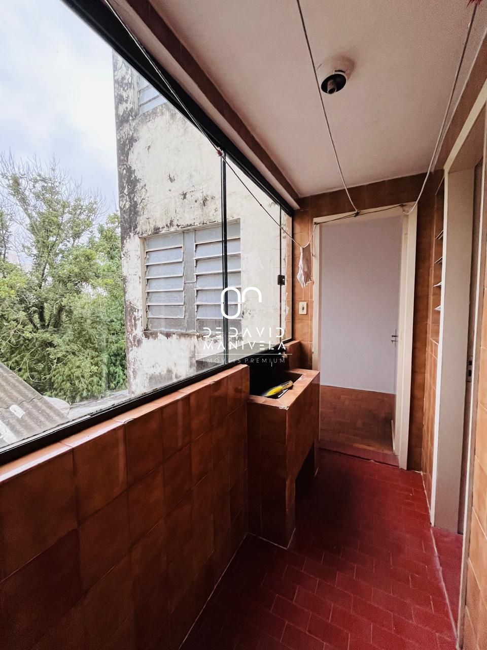 Apartamento 02 dormitórios com dois banheiros venda e locaçã