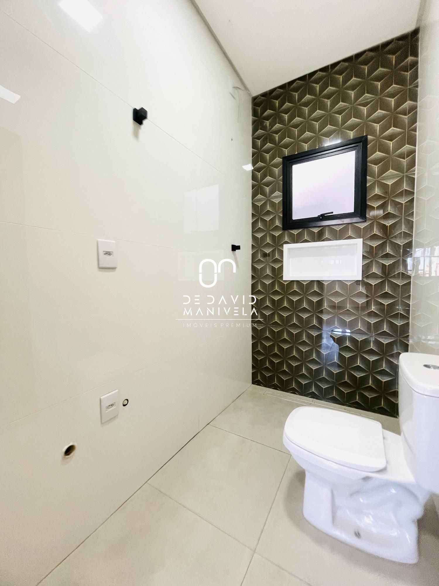 Casa Residencial de 3 dorm. com Piscina e Churrasqueira no Res. Alberto Schons,