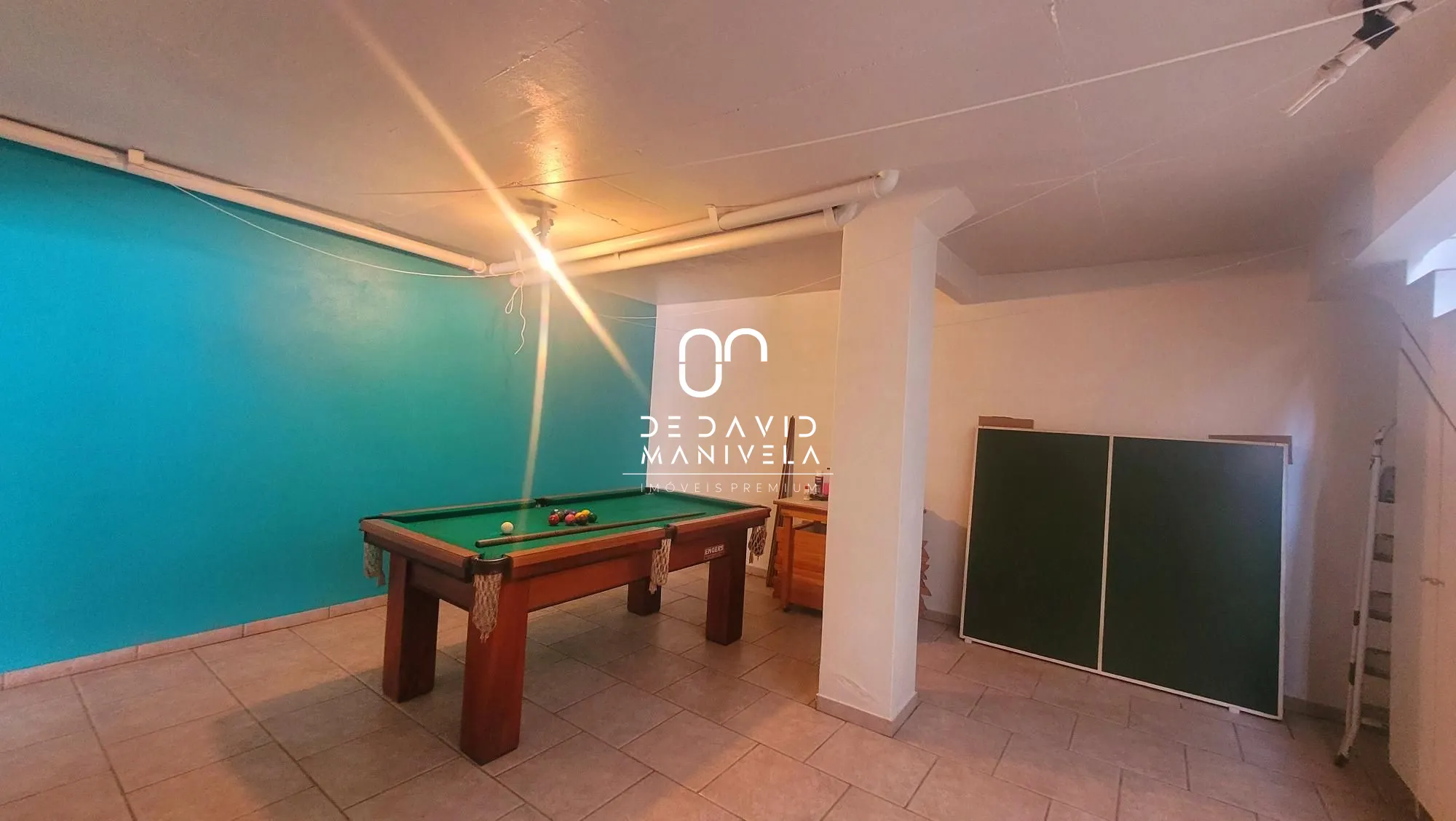 CASA ESPETACULAR BAIRRO NOBRE 4 DORMITÓRIOS 2 SUITES