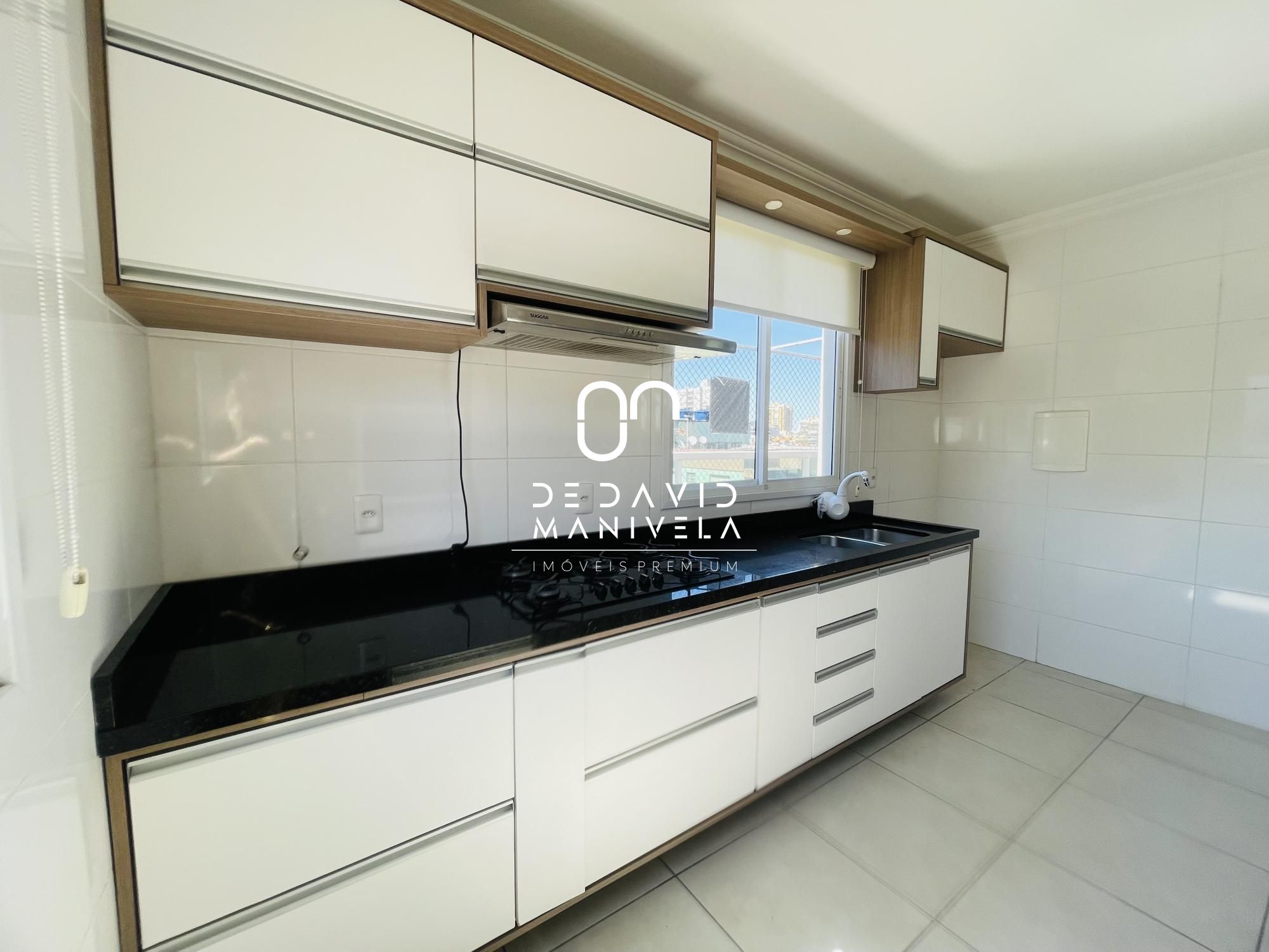 Cobertura duplex semimobiliada, 2 suítes, central para venda
