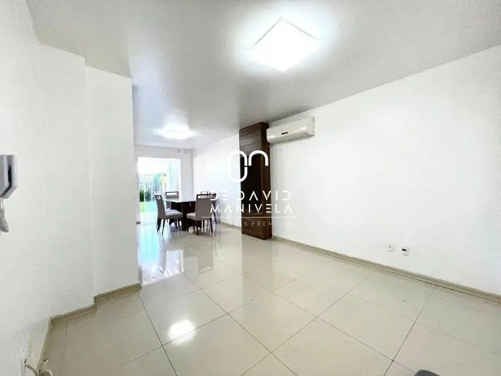 Linda casa de condomínio para locação em são josé, santa mar