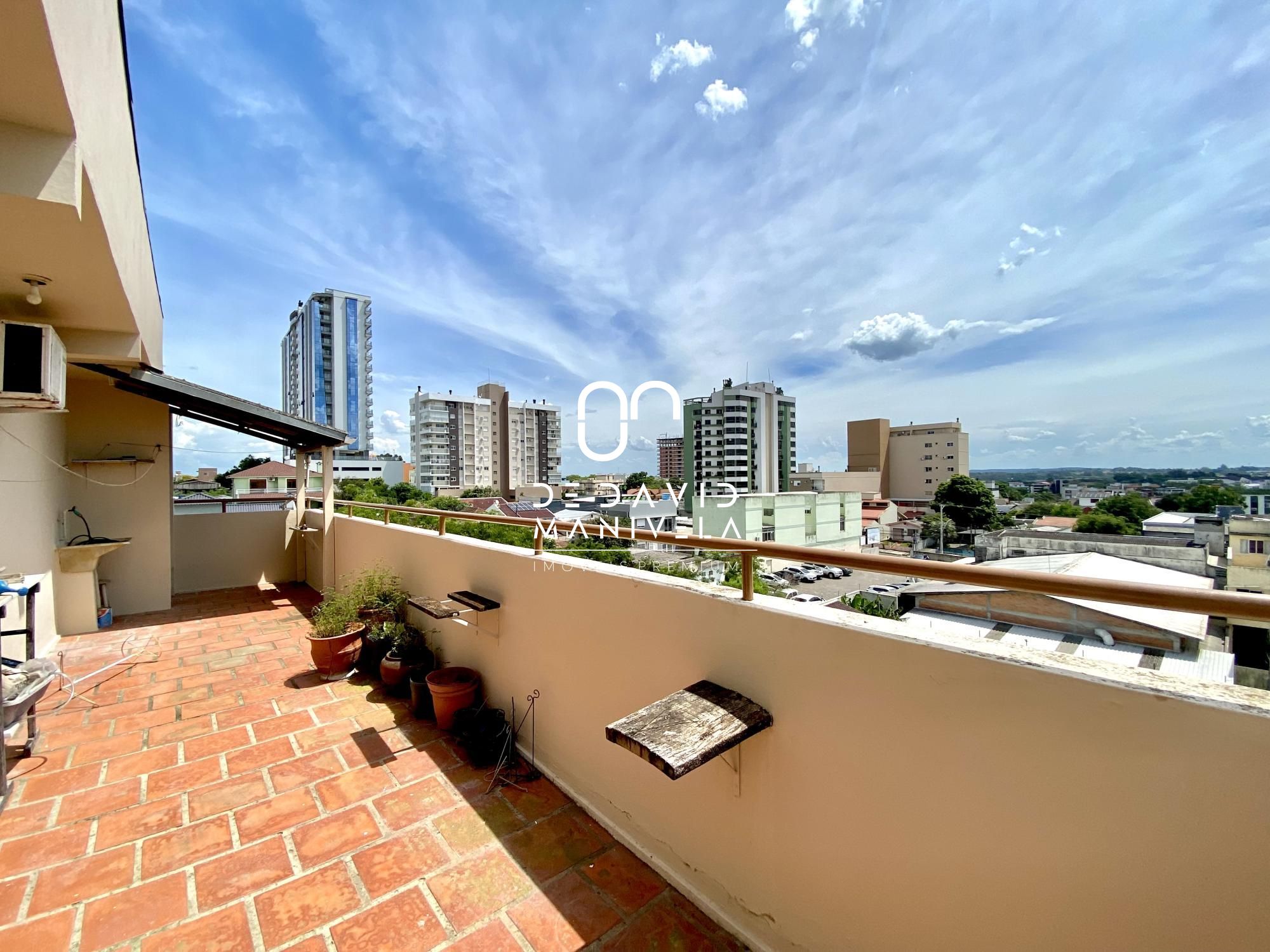 Apartamento com 3 Dormitórios para alugar, 168 m² por R$ 2.100,00 Apartamento com 3 Dormitórios para alugar, 168 m² por R$ 2.100,00