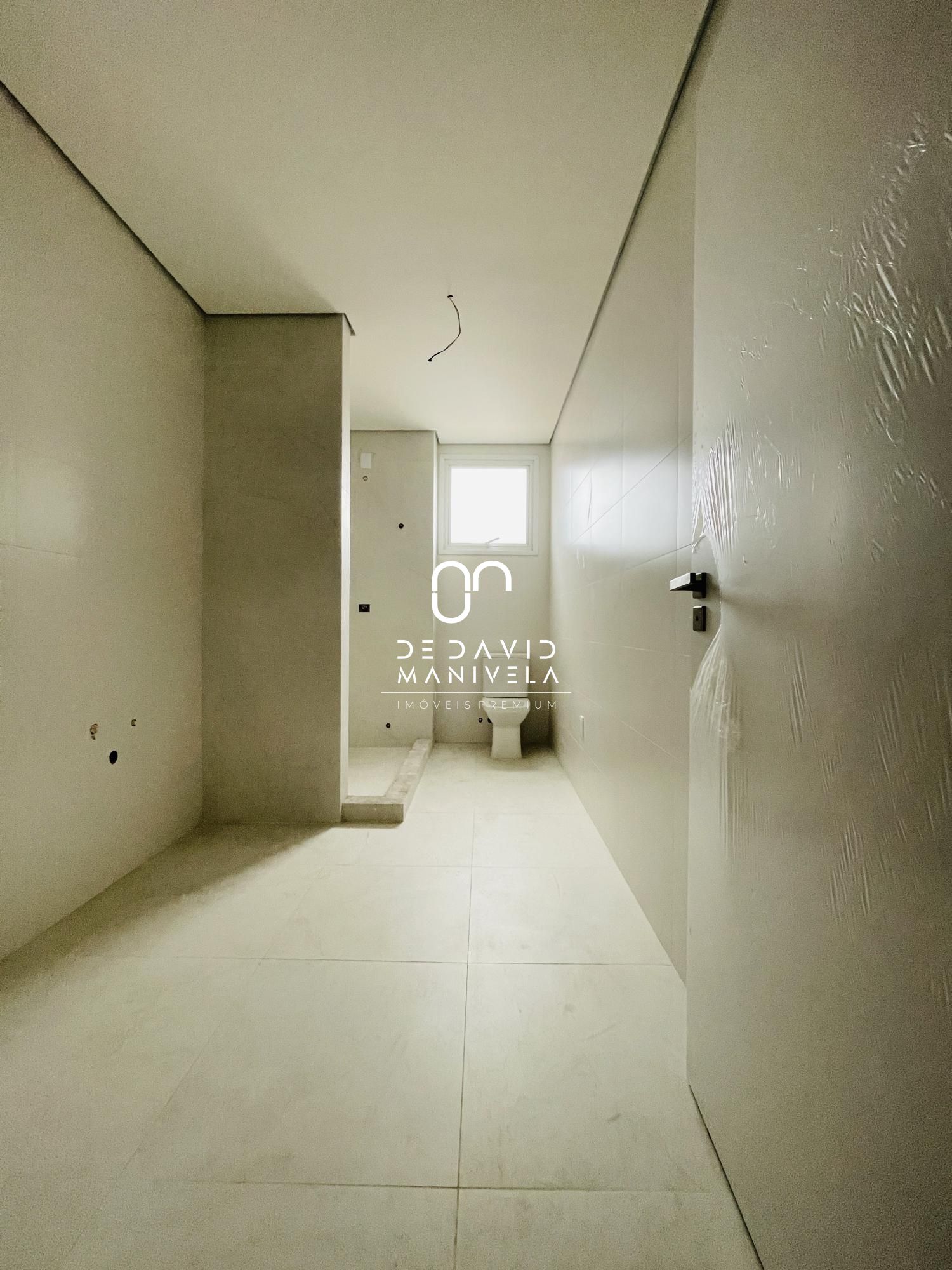 Apartamento 03 dormitórios com suíte, próximo ao centro.