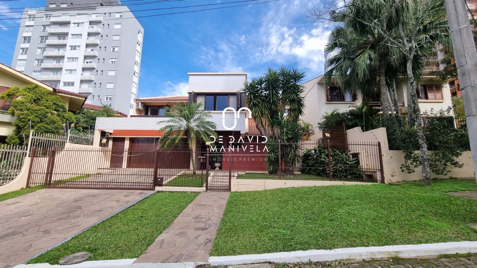 Casa Residencial à venda no bairro Nonoai,