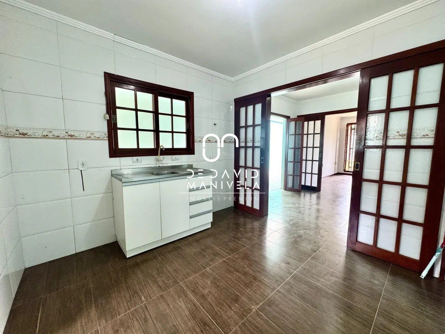 Casa com 4 Dormitórios para alugar, 125 m² por R$ 3.100,00 Casa com 4 Dormitórios para alugar, 125 m² por R$ 3.100,00