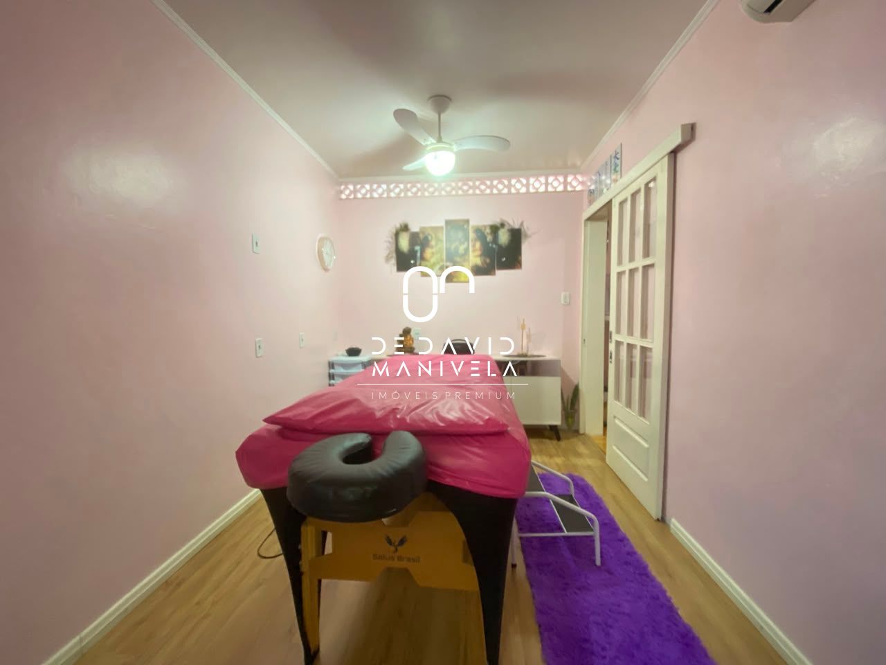 Apartamento com 4 dormitórios no bairro centro