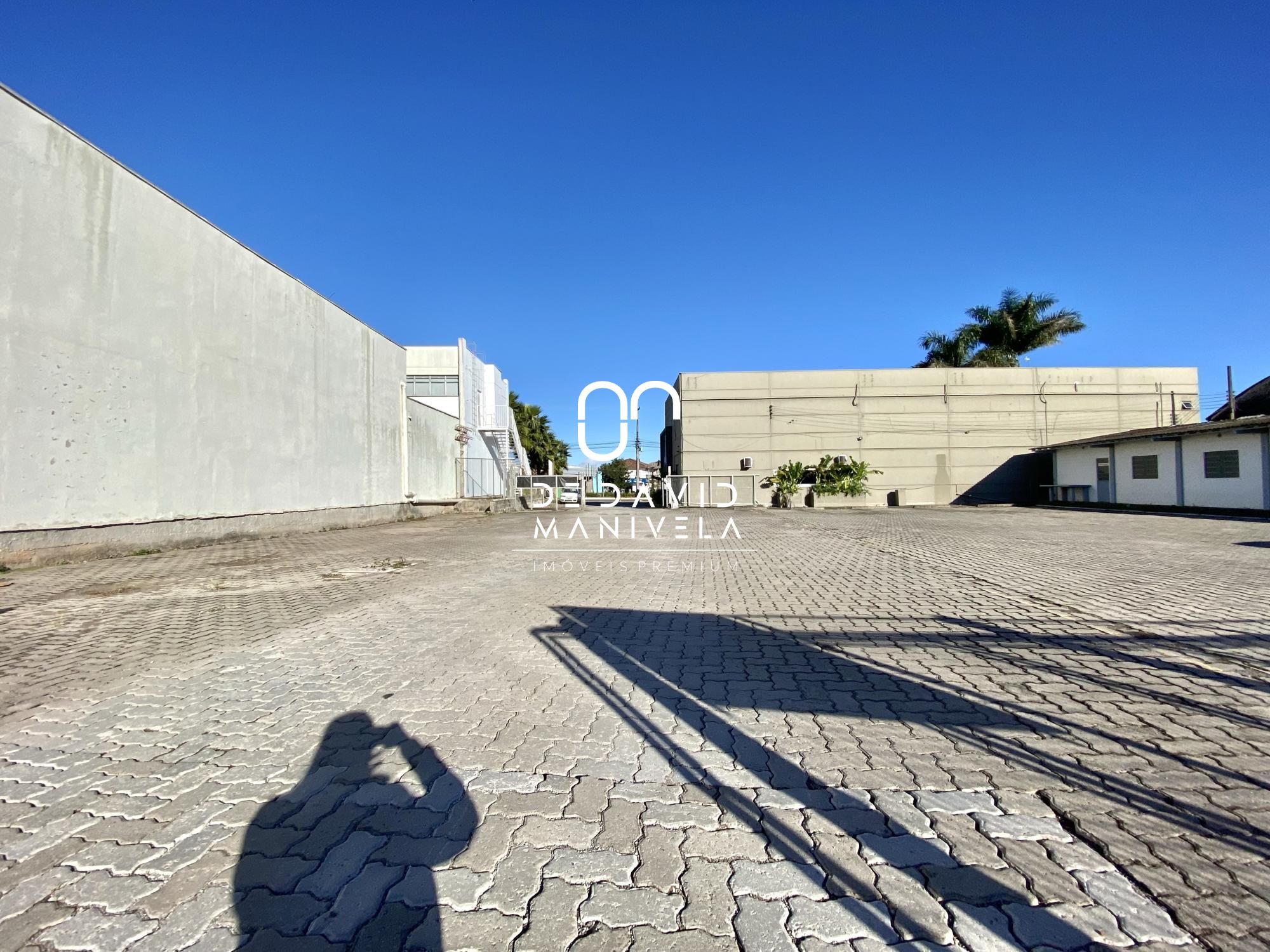 Pavilhão para locação na hélvio basso