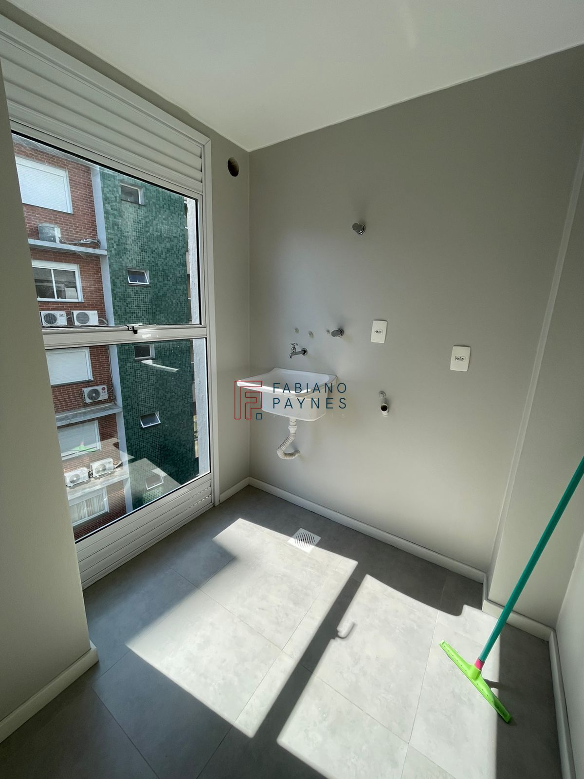 Apartamento com 2 Dormitórios à venda, 62 m² por R$ 405.000,00 Apartamento com 2 Dormitórios à venda, 62 m² por R$ 405.000,00