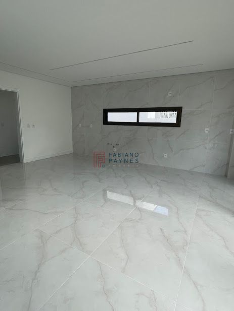Casa à venda com 3 quartos, 291m² - Foto 5