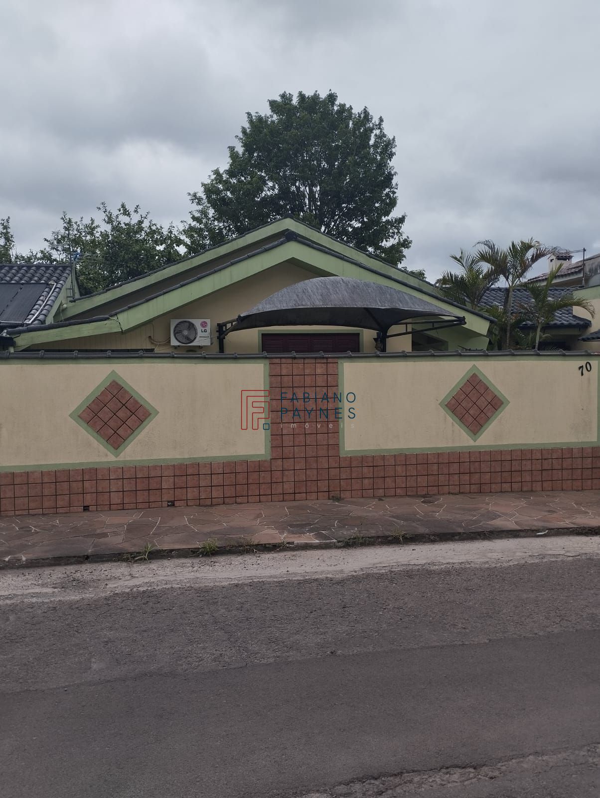 Casa, 3 quartos, 220 m² - Foto 1