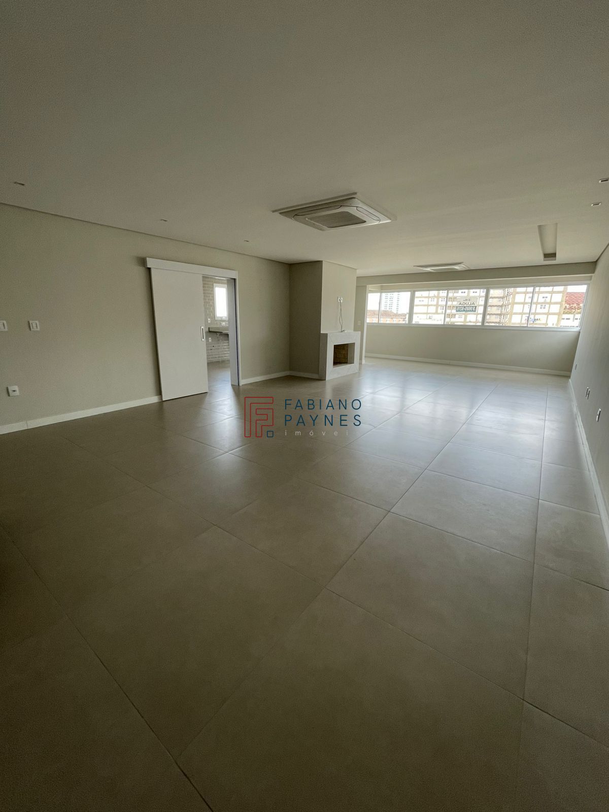 Apartamento, 3 quartos, 211 m² - Foto 2