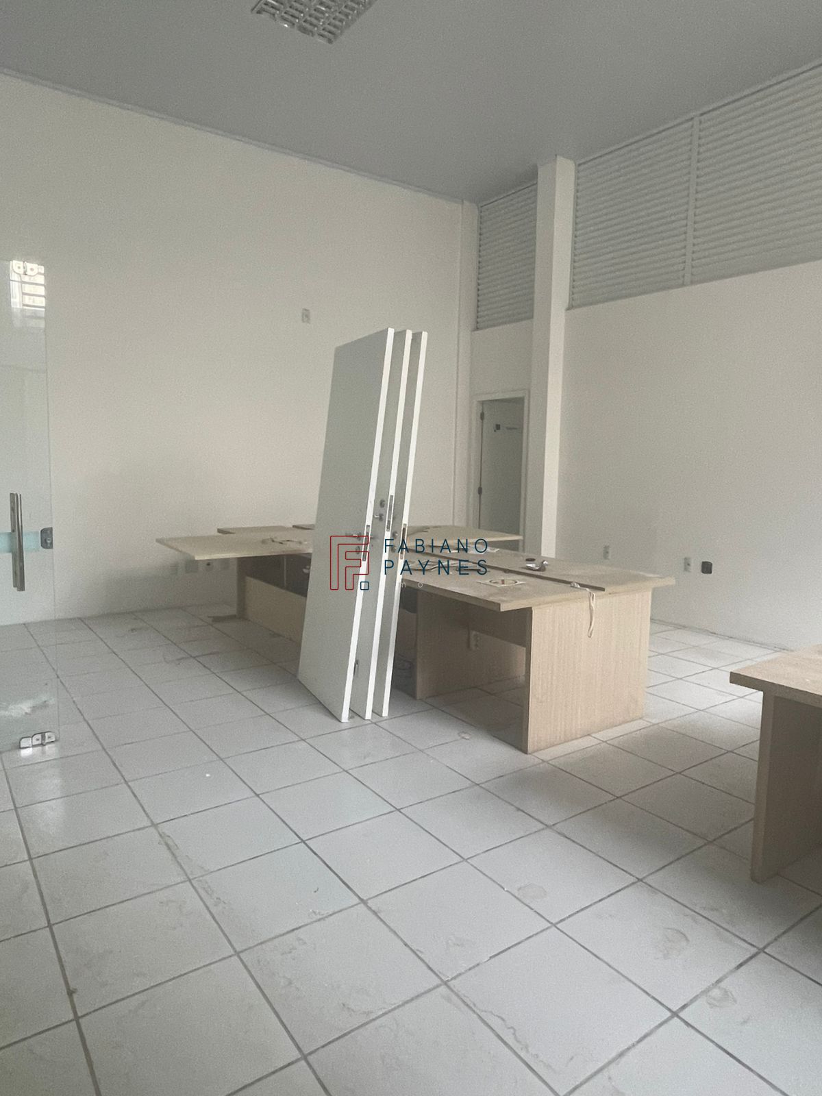 Ponto comercial com 3 Dormitórios para alugar, 380 m² por R$ 7.000,00 Ponto comercial com 3 Dormitórios para alugar, 380 m² por R$ 7.000,00