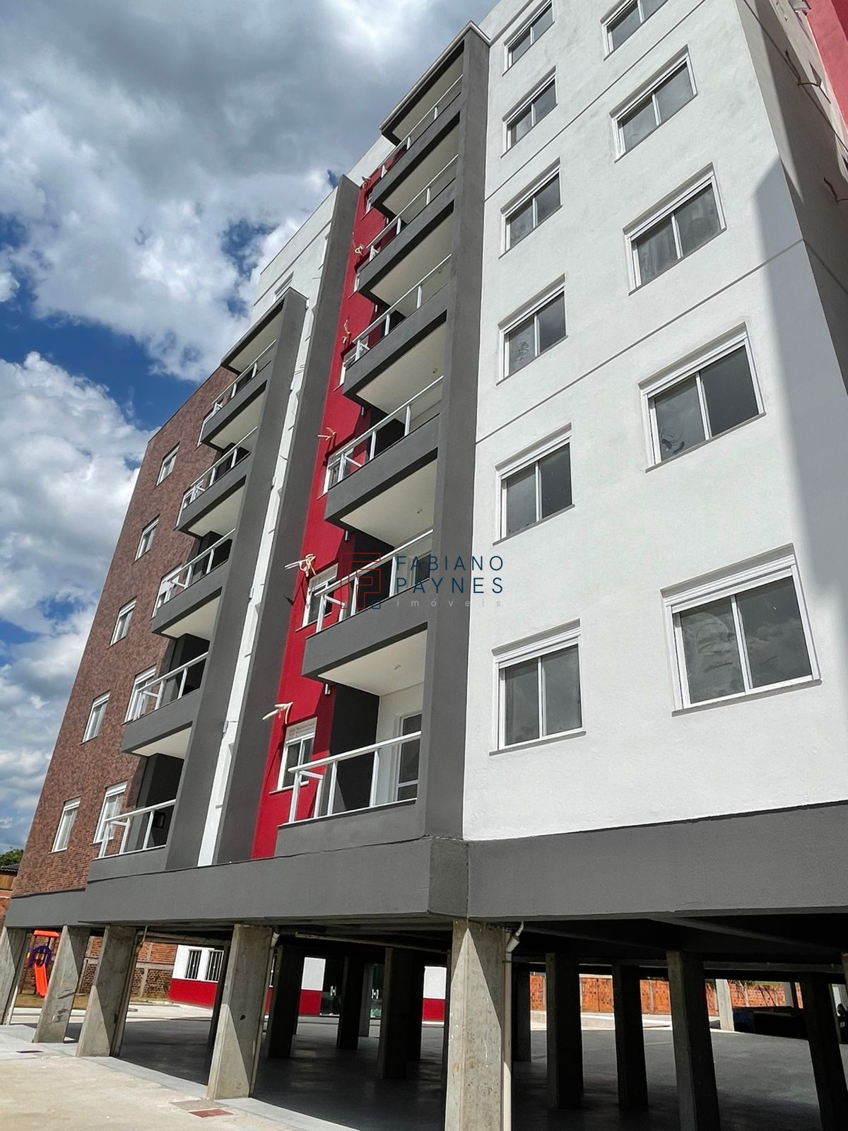 Apartamento à venda  no Duque de Caxias - Santa Maria, RS. Imóveis