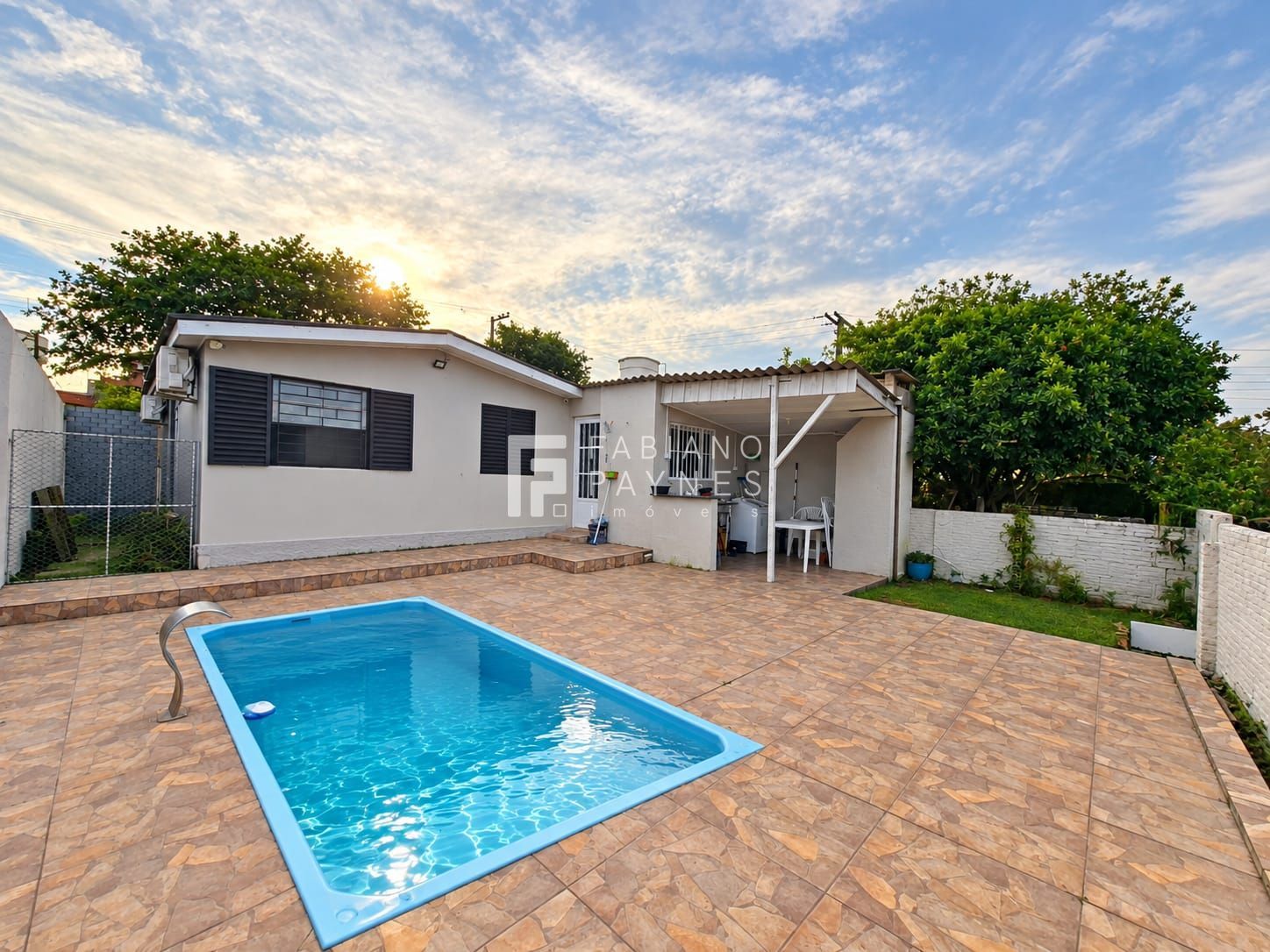 Casa, 3 quartos, 99 m² - Foto 1