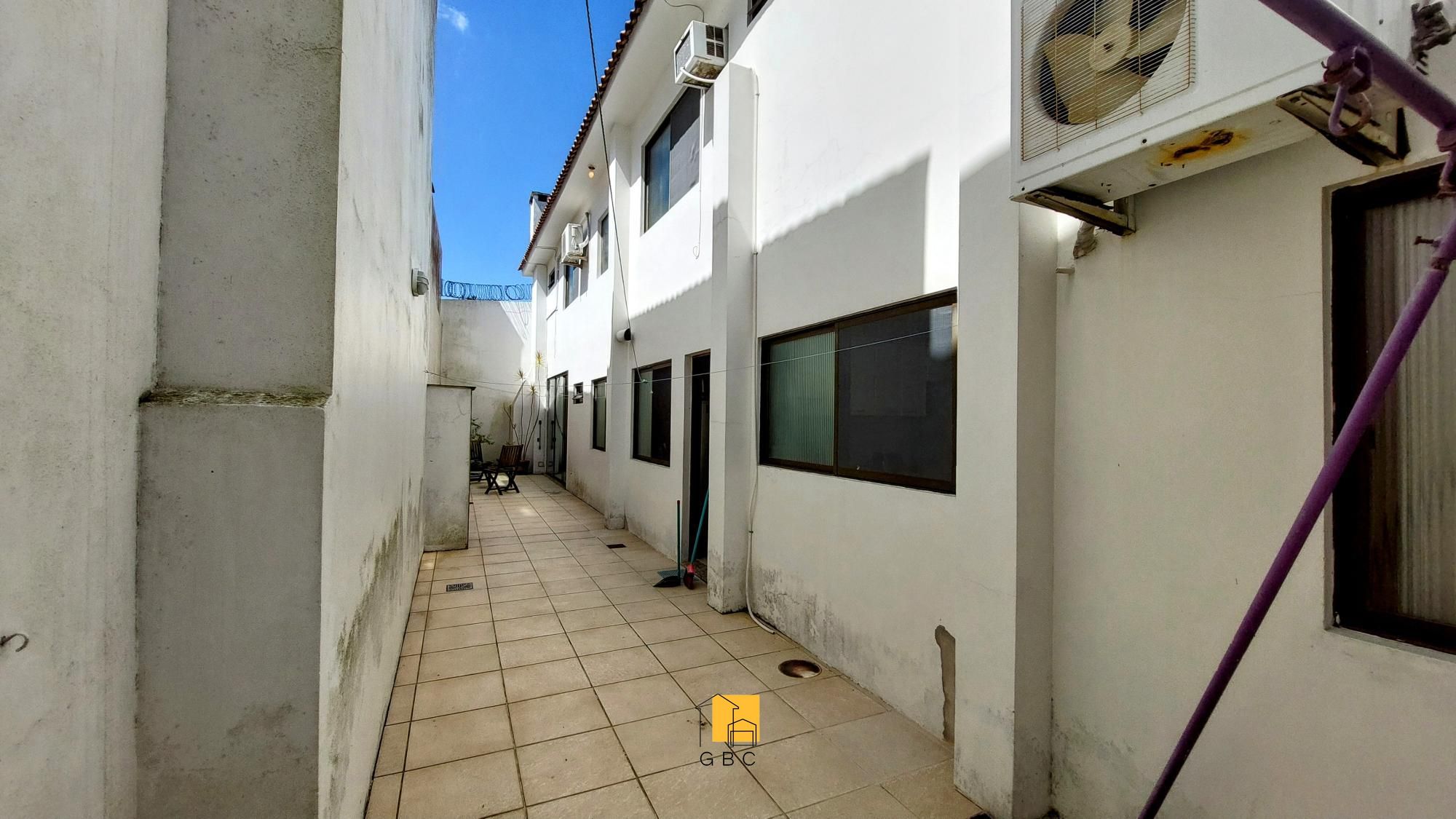 Casa à venda com 4 quartos, 398m² - Foto 14