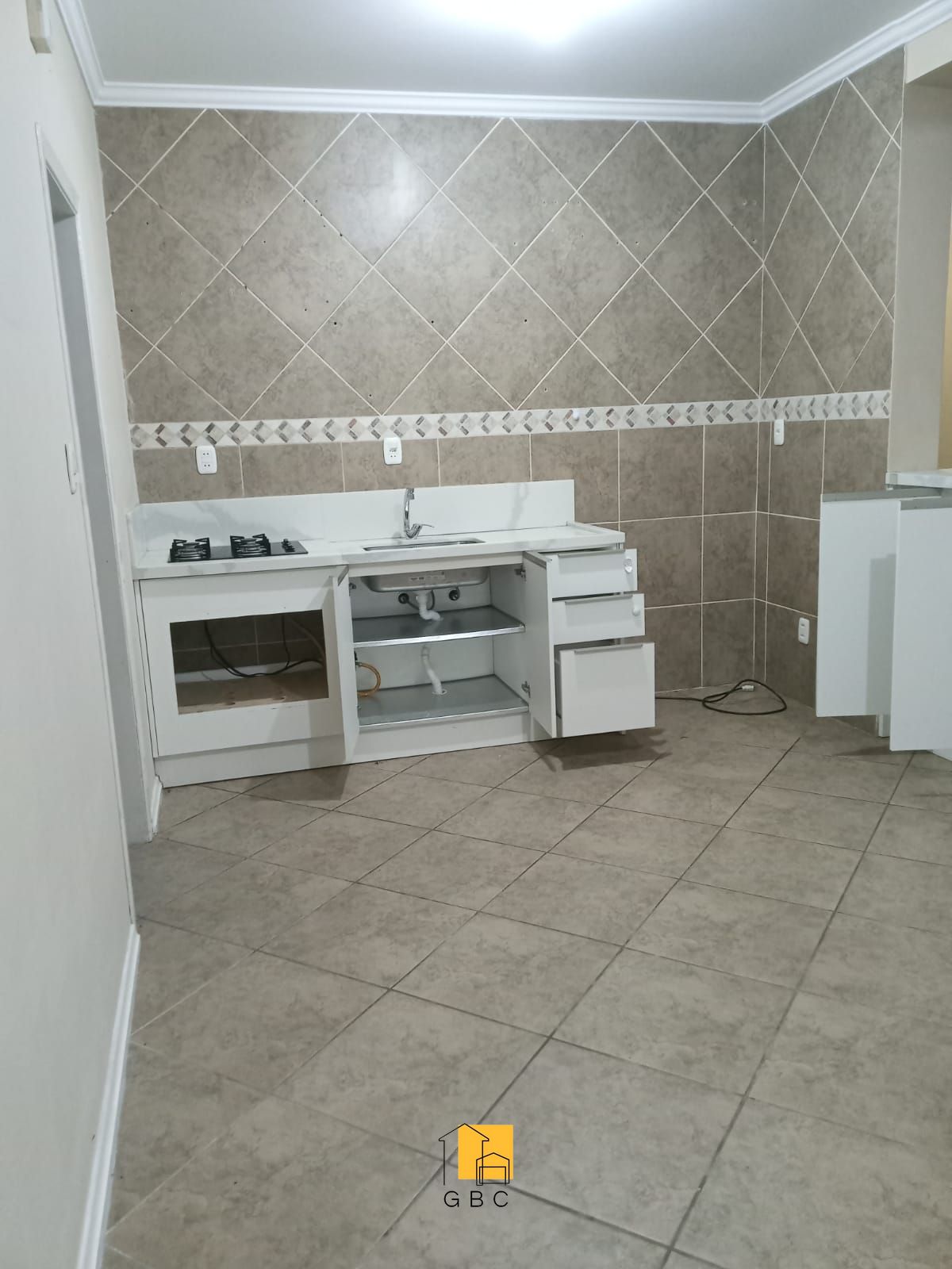 Casa à venda com 2 quartos, 120m² - Foto 11